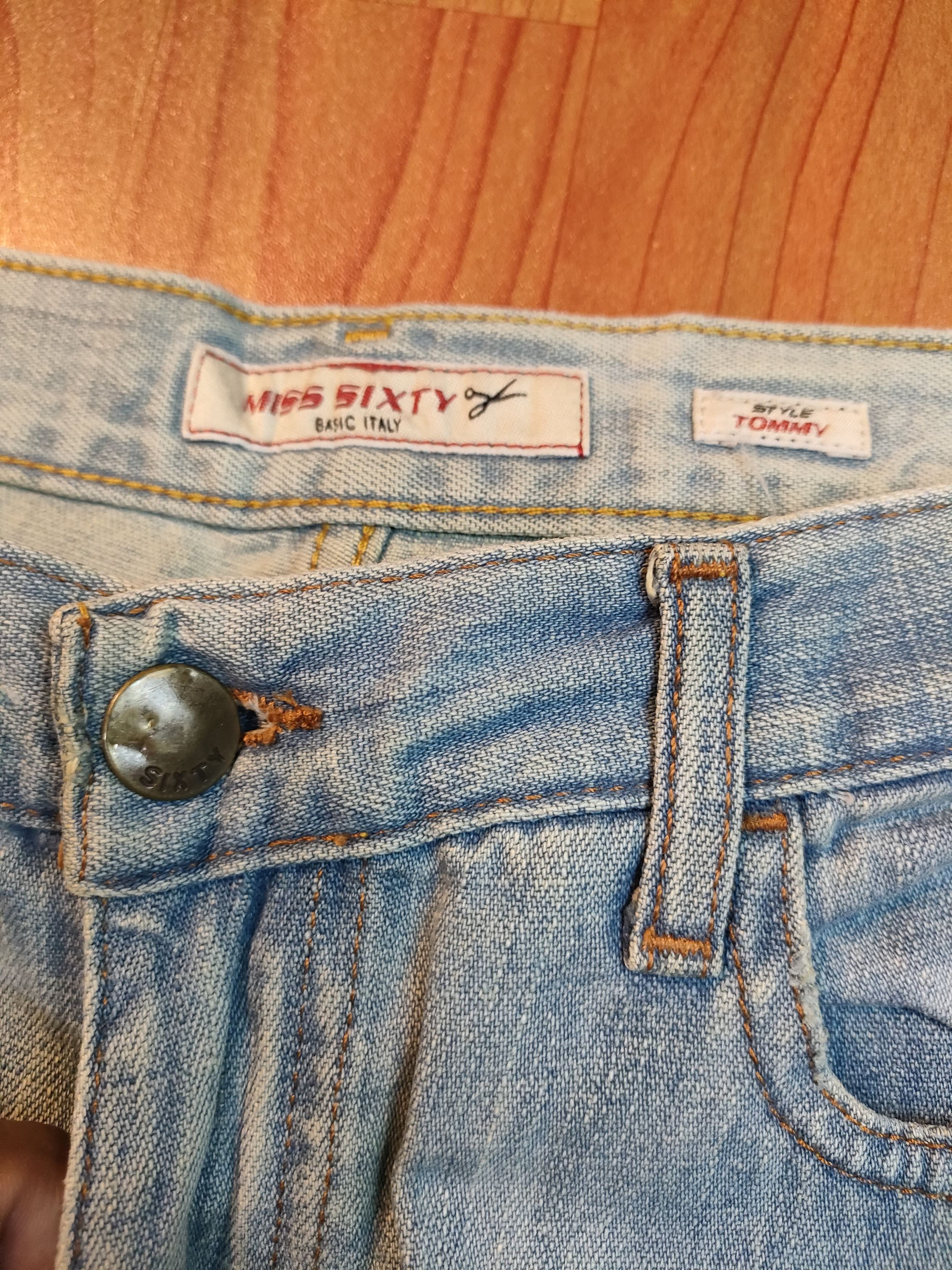 Miss Sixty Distressed Miss Sixty Flare Jeans Size 28" / US 6 / IT 42 - 5 Thumbnail