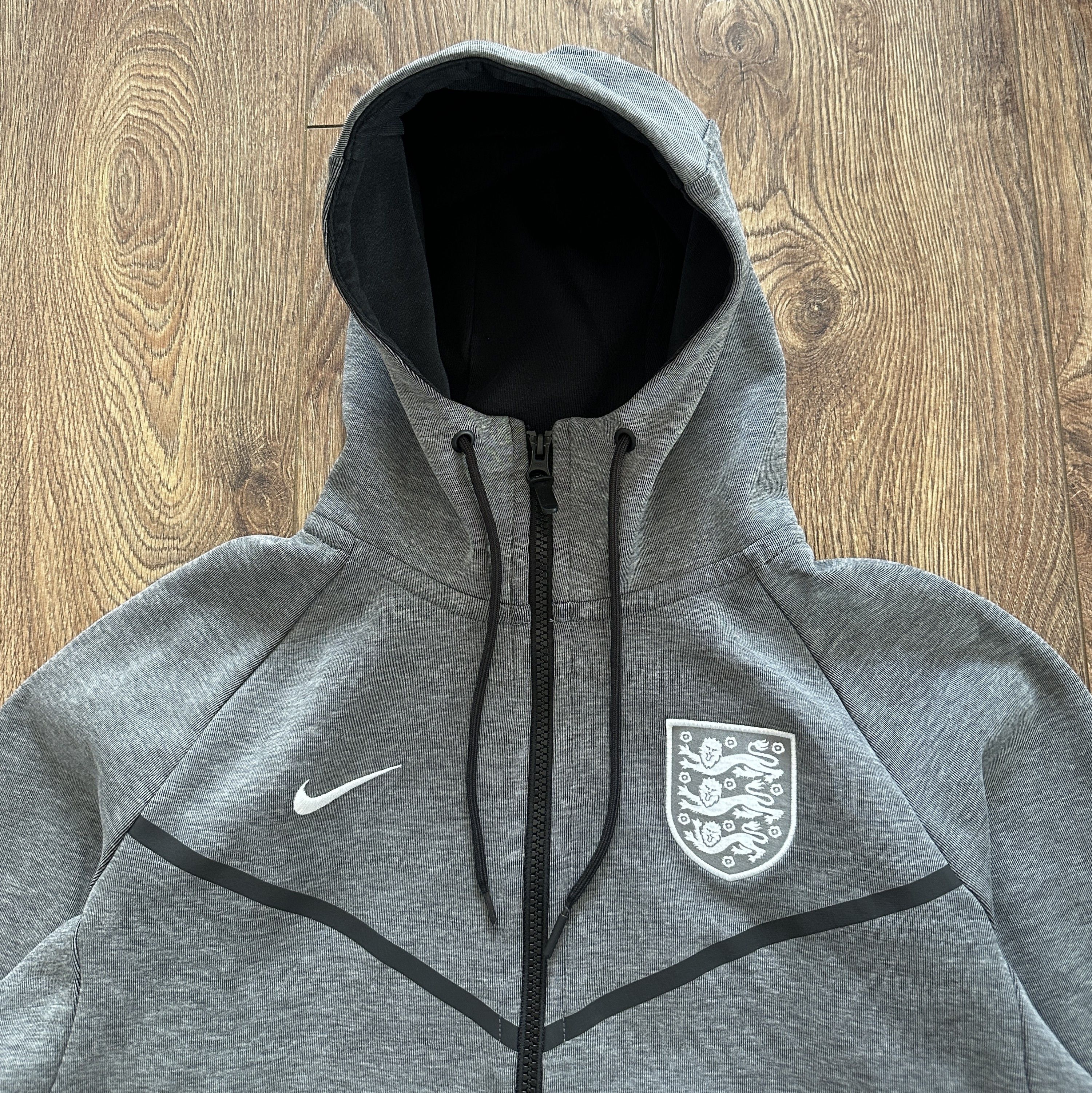 Nike Nike ENGLAND Tech Fleece Windrunner Hooded Jacket M Football Size US M / EU 48-50 / 2 - 17 Thumbnail