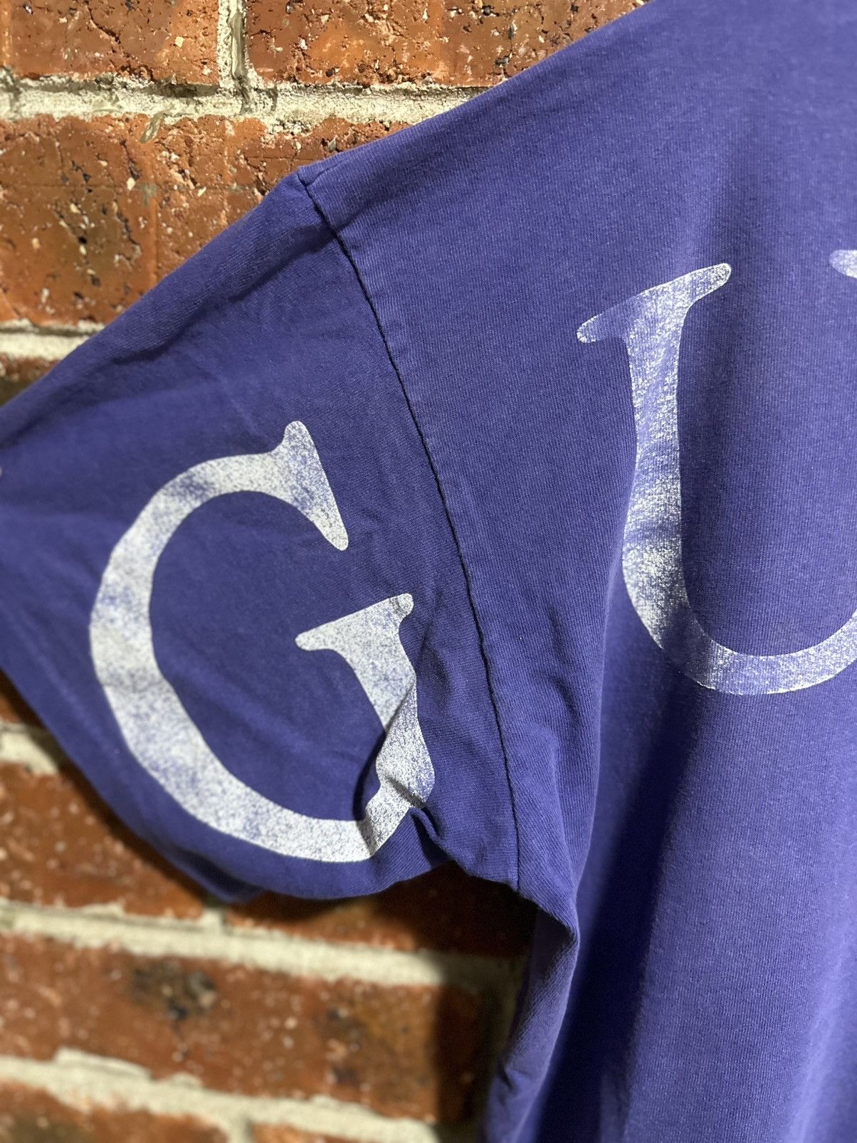 Guess × Vintage Vintage Guess Faded Tee Size US L / EU 52-54 / 3 - 7 Thumbnail