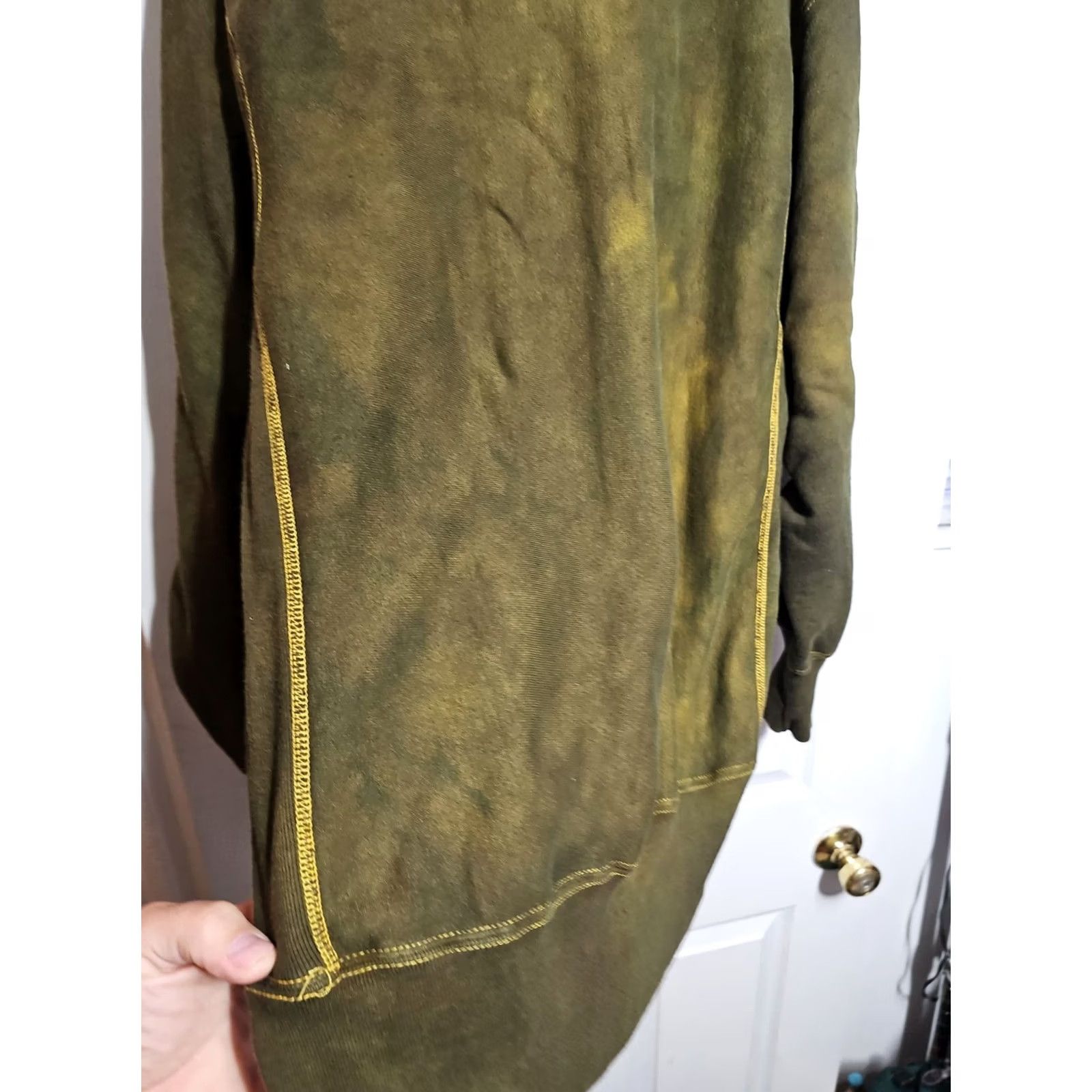 Champion VINTAGE Champion Reverse Weave Sweatshirt Mens XL Distressed Green Yellow Reversible Chest 23.5 Length 28.5 Size US XL / EU 56 / 4 - 3 Thumbnail