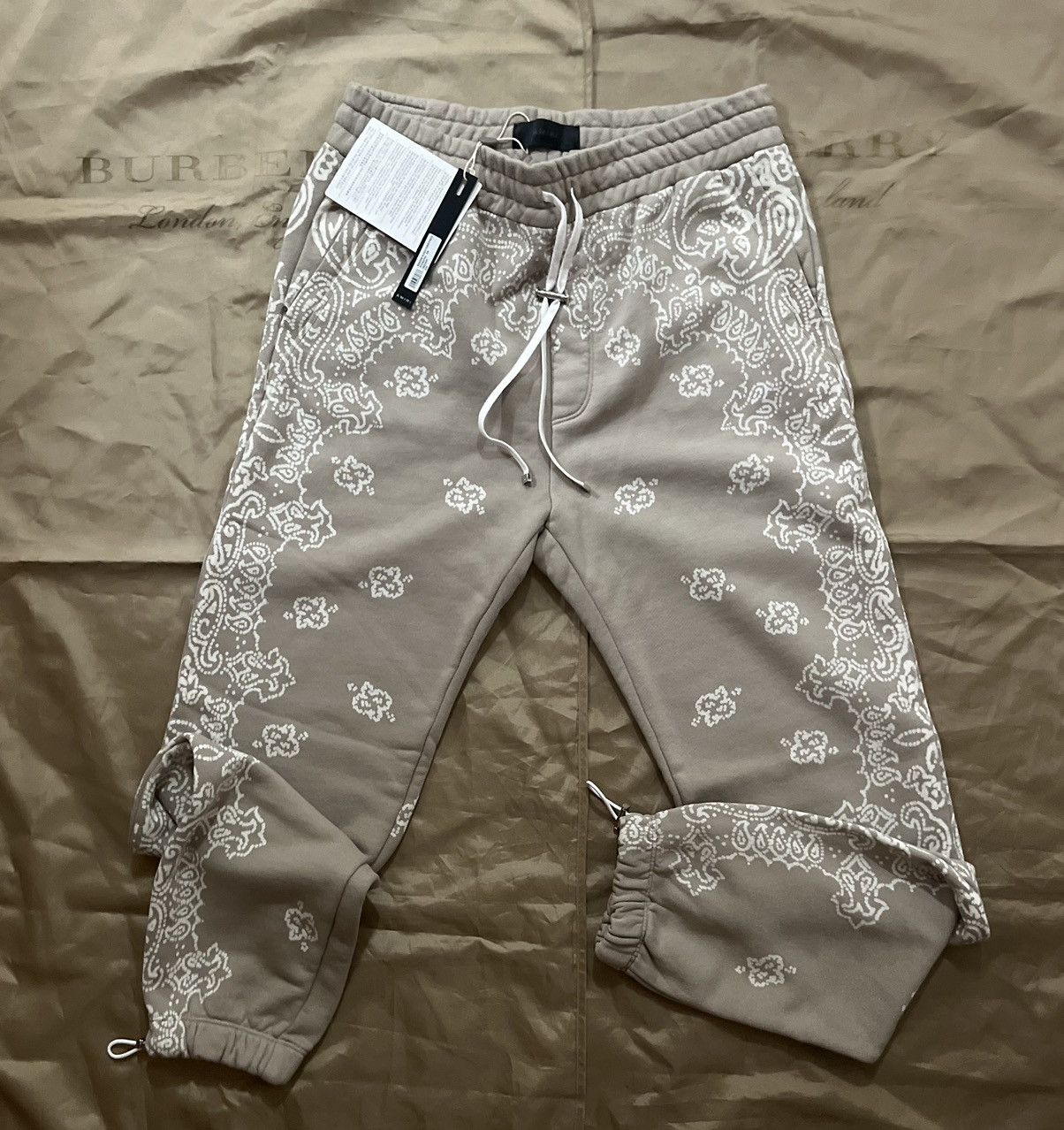 Amiri Black Bandana Bleach Sweatpants size L $1500