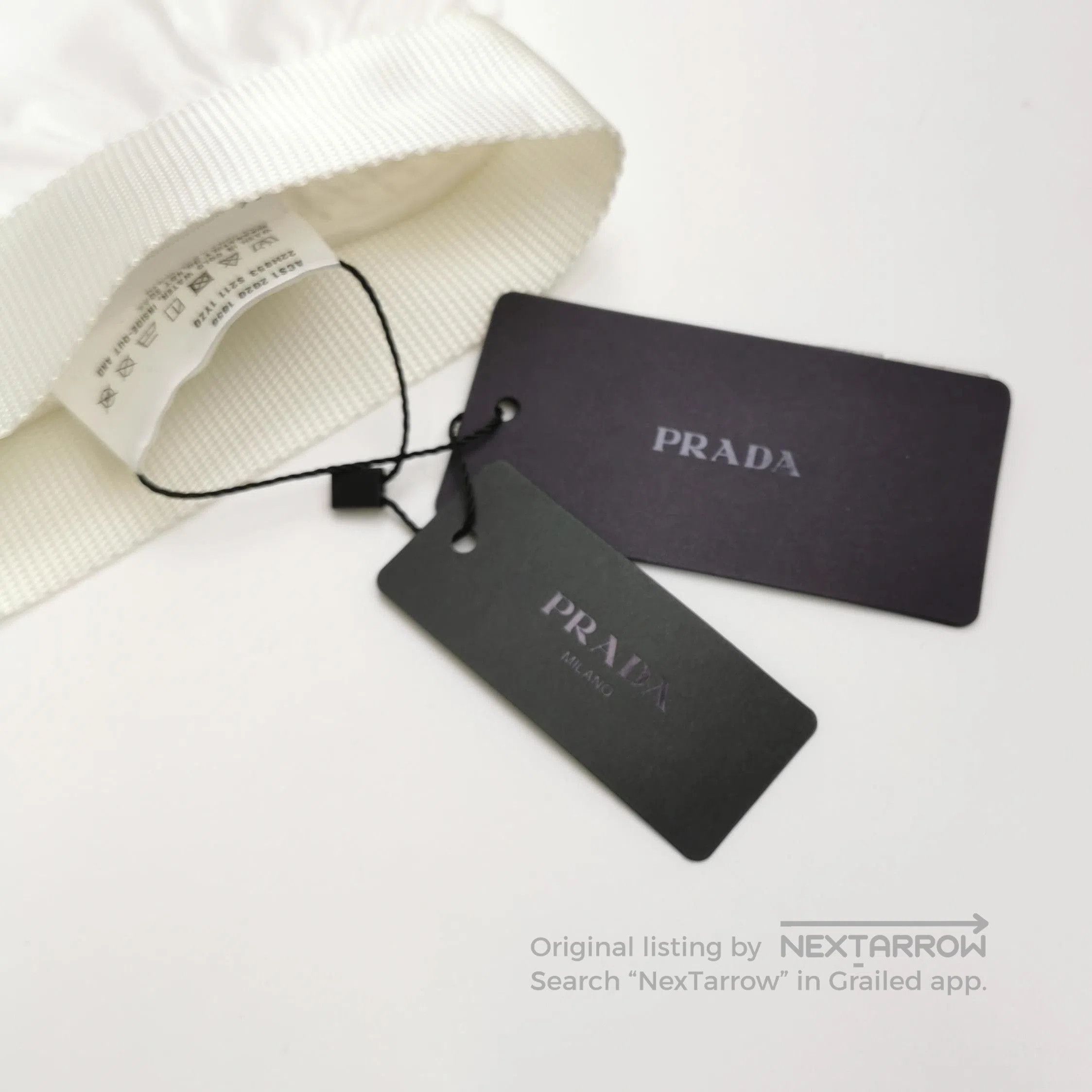 Prada Prada Logo Belted White Shorts . Size 39" - 4 Thumbnail