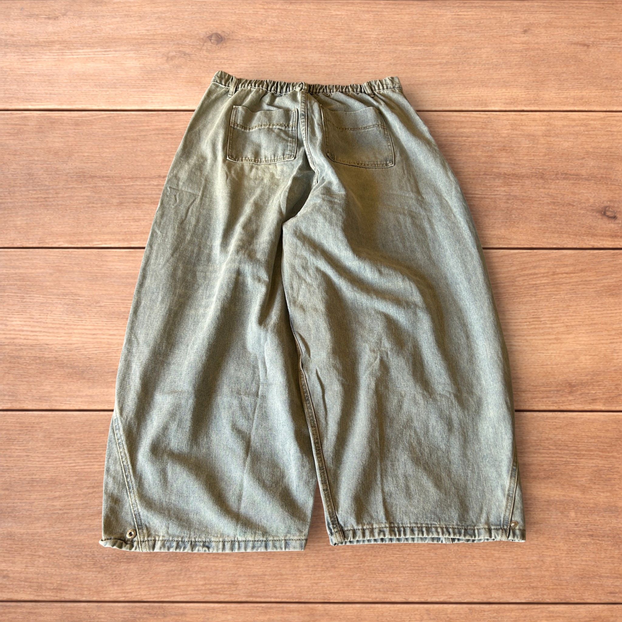 Japanese Brand Super baggy wide leg balloon fit jeans in light blue wash. Size US 34 / EU 50 - 2 Thumbnail