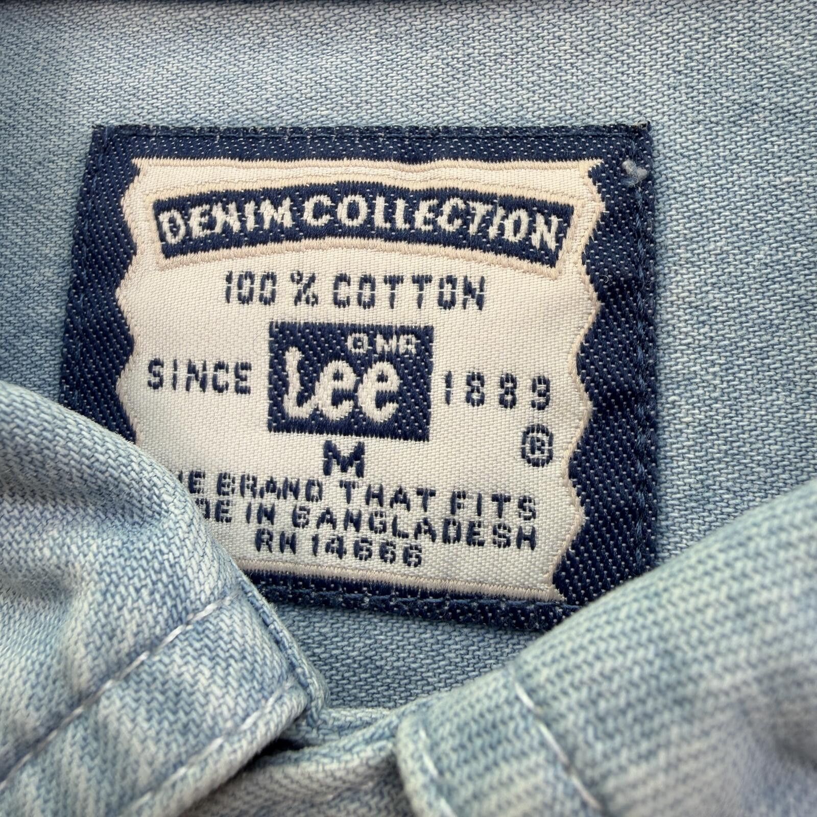 Lee Vintage Lee Denim Button Up Shirt Light Wash L Chambray Size US M / EU 48-50 / 2 - 4 Thumbnail