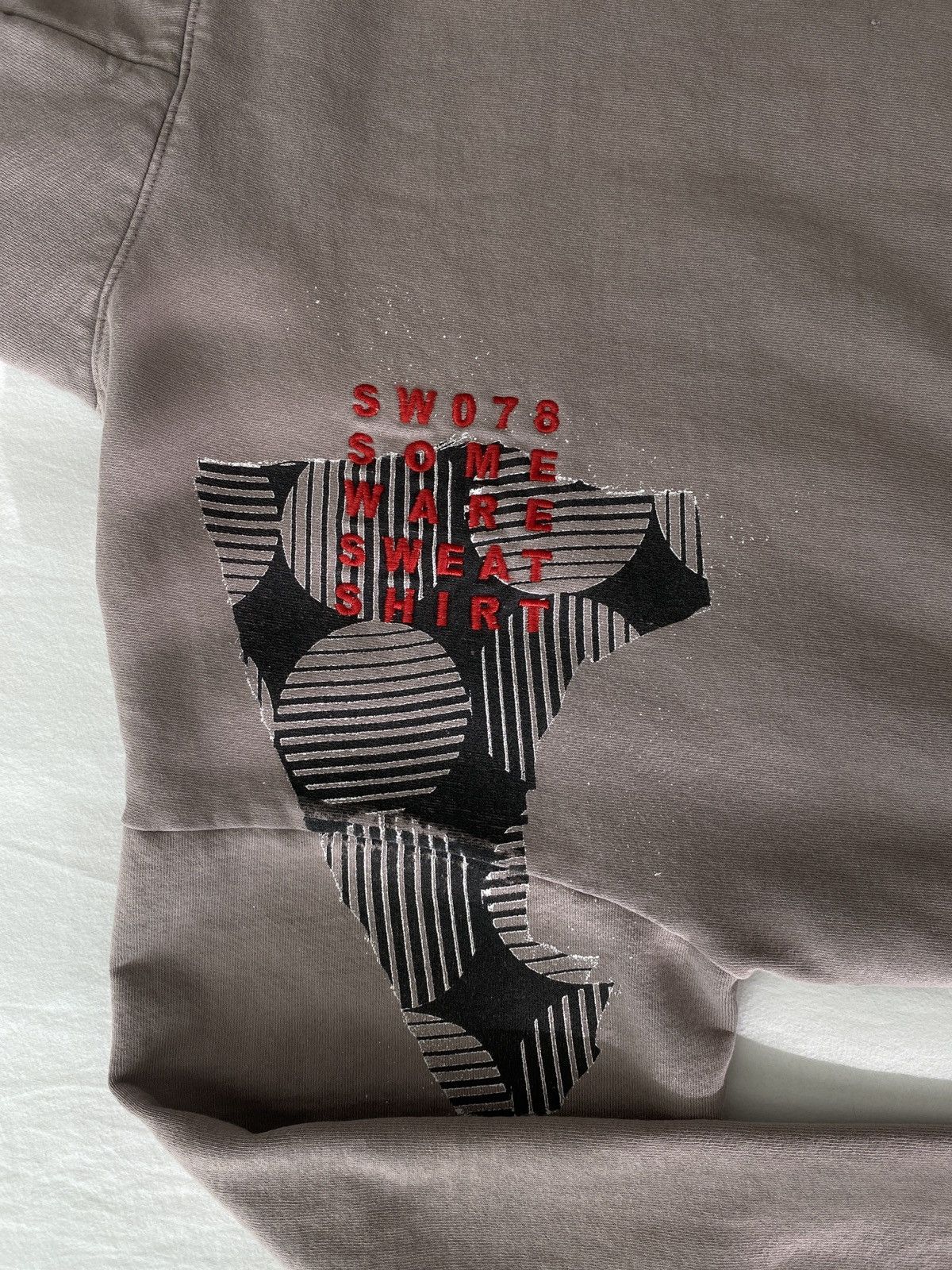 Some Ware Someware ‘Buggin On’ Hoodie Size US XL / EU 56 / 4 - 7 Thumbnail