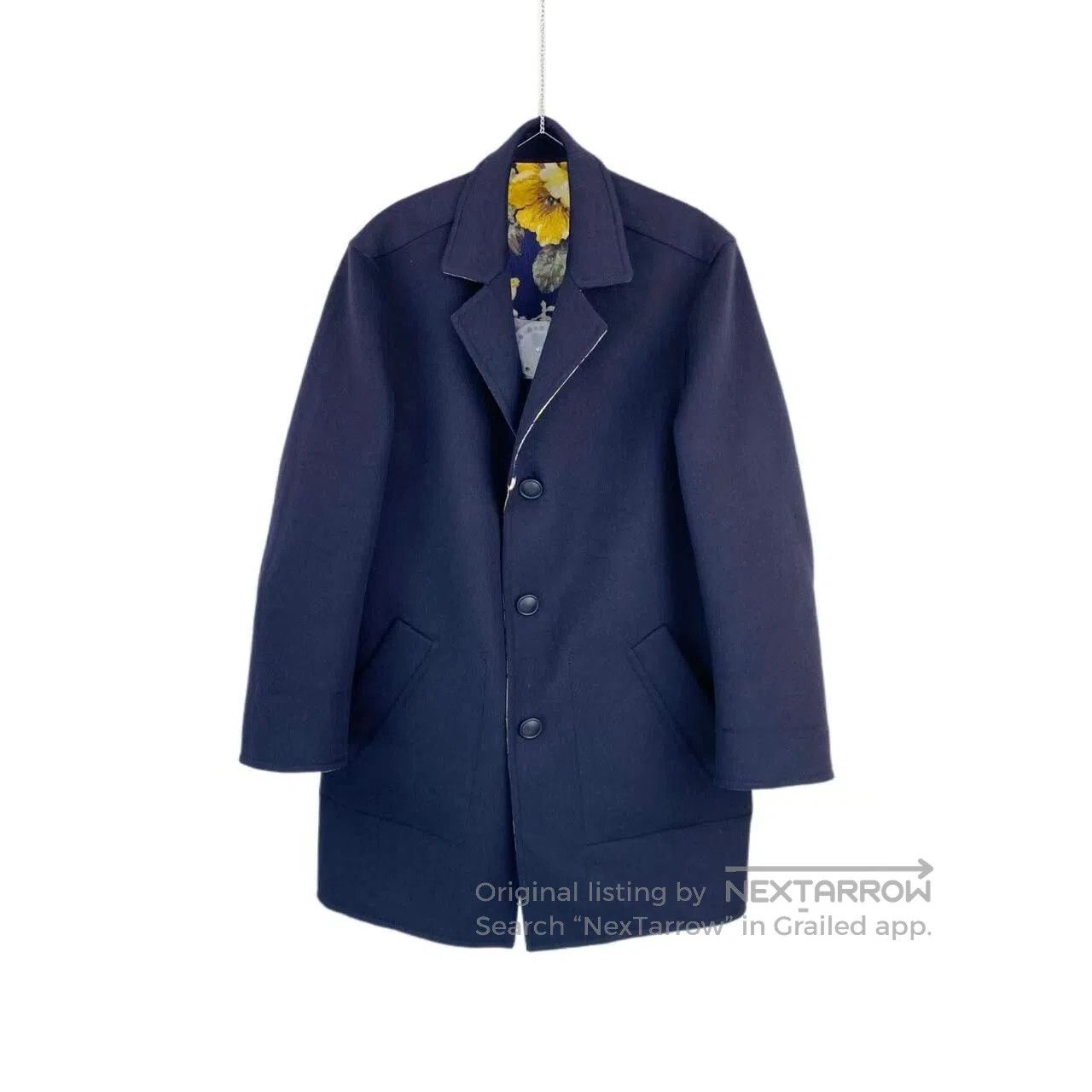 Louis Vuitton Louis Vuitton Show off a wool coat on both sides| Size XXS / US 00 / IT 34 - 3 Thumbnail