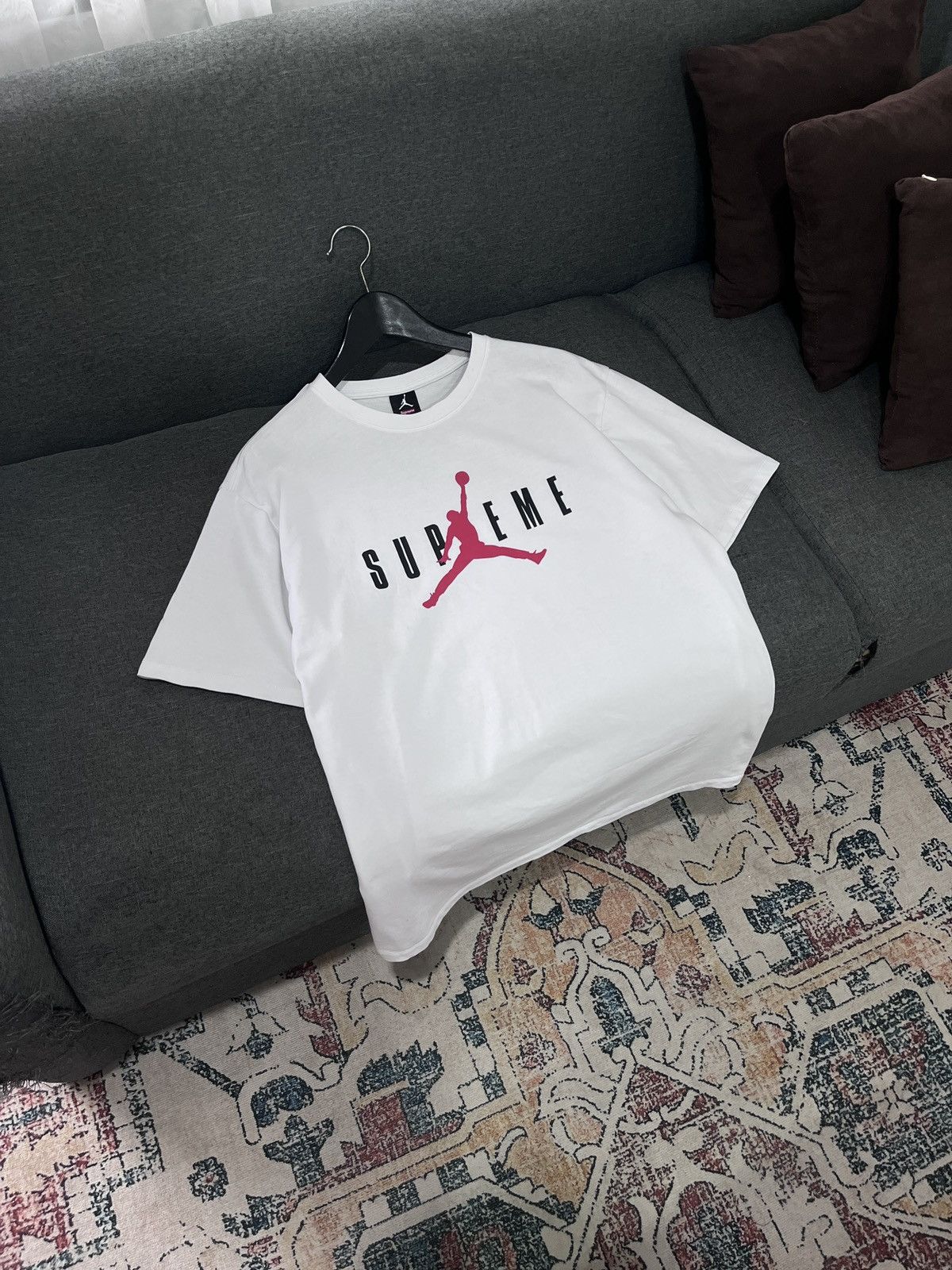 Jordan Brand × Supreme SUPREME X JORDAN TEE Size US XL / EU 56 / 4 - 2 Thumbnail