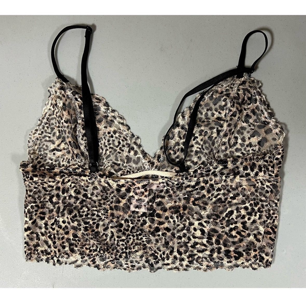 Victoria's Secret Cheetah Leopard Print Lace Bra Bralette Lingerie Size S 🐆✨ Size S / US 4 / IT 40 - 3 Thumbnail
