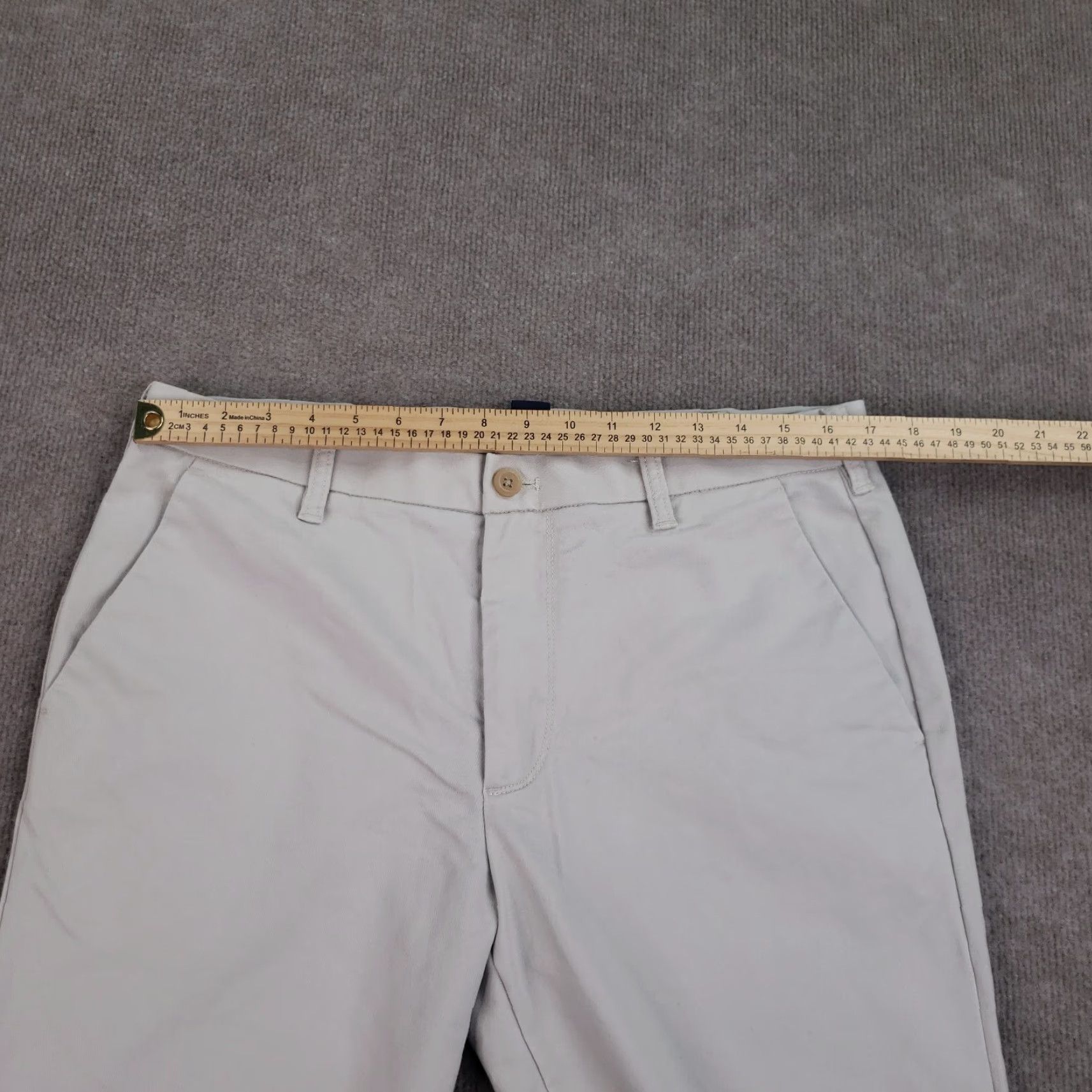 Izod IZOD Men's Beige Chino Straight Leg Pants 33x32 Stretch Casual Preppy Style Size US 33 - 4 Thumbnail