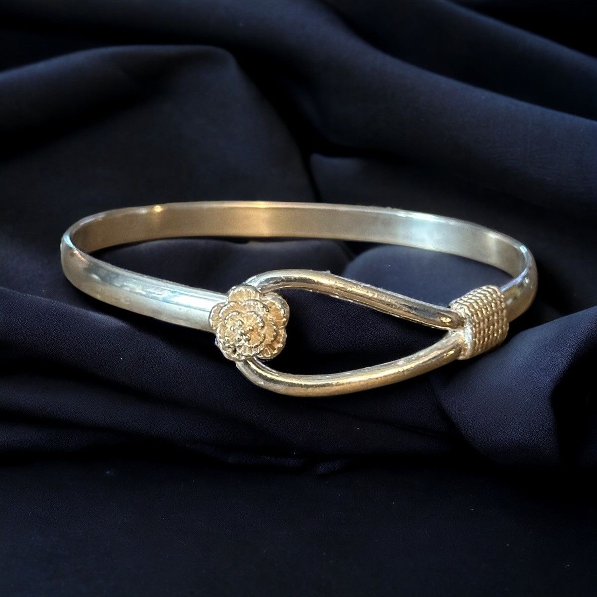 Vintage Vintage 925 silver rose and rope hook bangle bracelet Size ONE SIZE - 1 Thumbnail