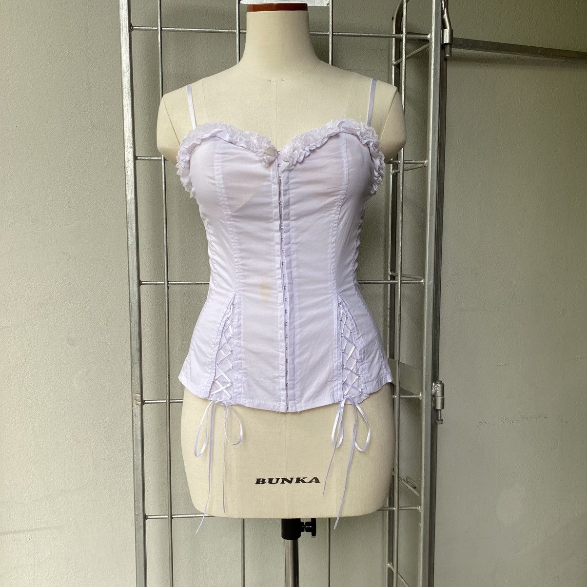 Japanese Brand NOA Y2K White Corset Top with Lace Trim and Ribbon Ties Size M / US 6-8 / IT 42-44 - 25 Thumbnail