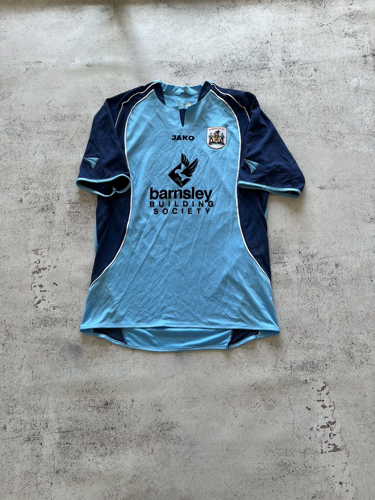 Vintage BARNSLEY 2006/2007 AWAY VINTAGE FOOTBALL SOCCER JERSEYJAKO Size US L / EU 52-54 / 3 - 2 Thumbnail