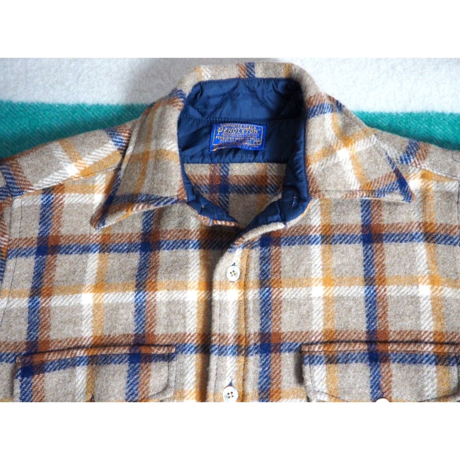 Pendleton VTG Pendleton Jacket Plaid Wool Outdoor Jacshirt Beige Blue S Mens Medium? Size US S / EU 44-46 / 1 - 3 Thumbnail