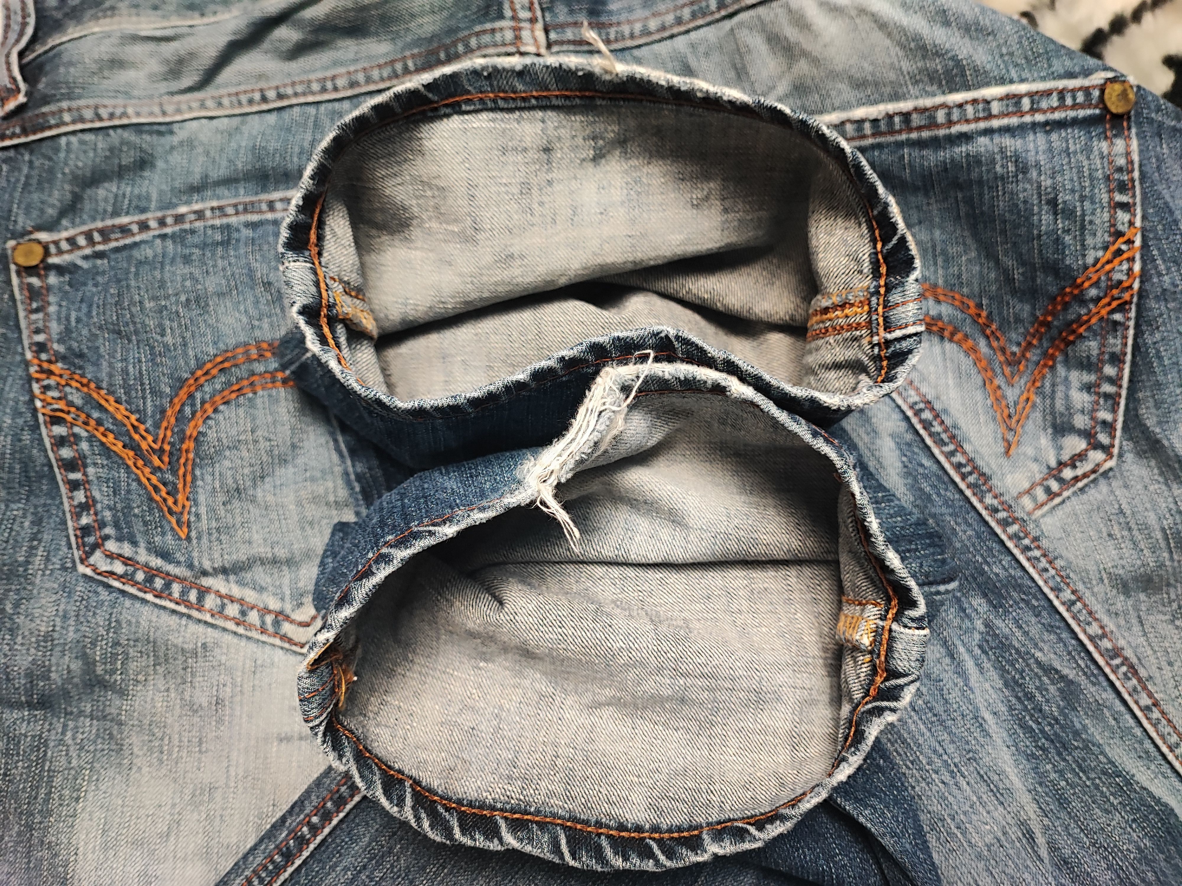 Edwin Edwin 503 Blue Trip Japan Distressed Jeans Size US 33 - 19 Thumbnail