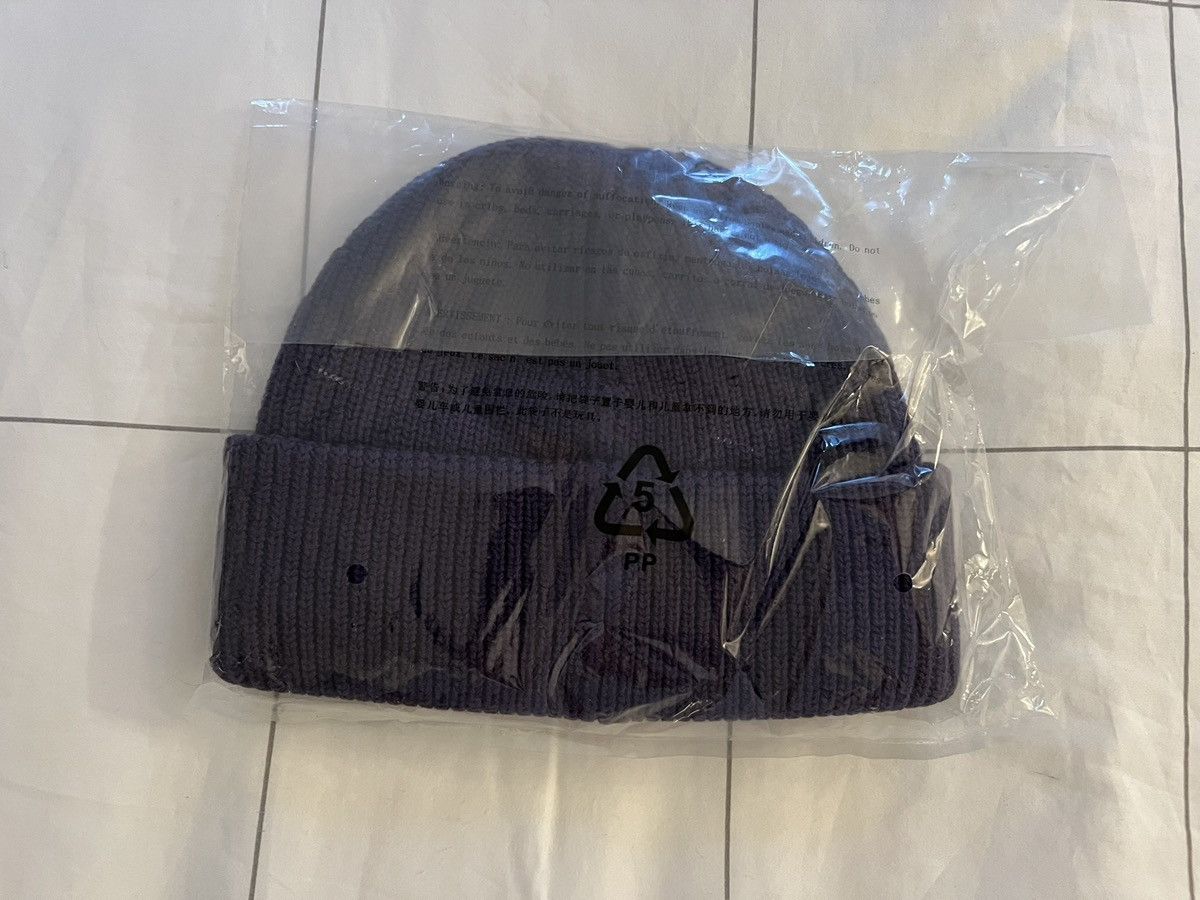 BMW × Kith Kith for BMW Mia Beanie With Enamel Logo in Techno Violet Size ONE SIZE - 5 Thumbnail