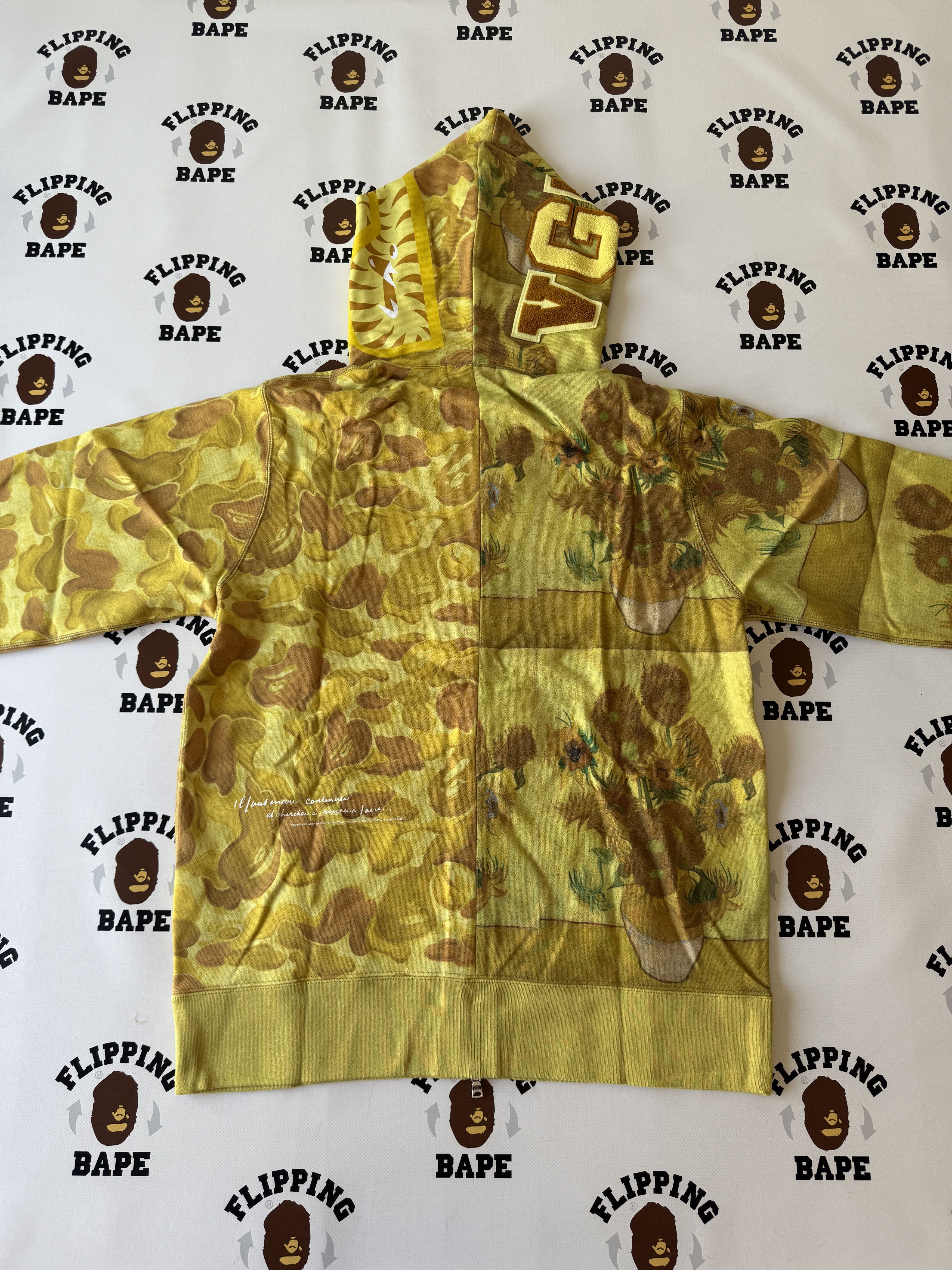 Bape BAPE X VAN GOGH MUSEUM SHARK FULL ZIP HOODIE Size US L / EU 52-54 / 3 - 7 Thumbnail