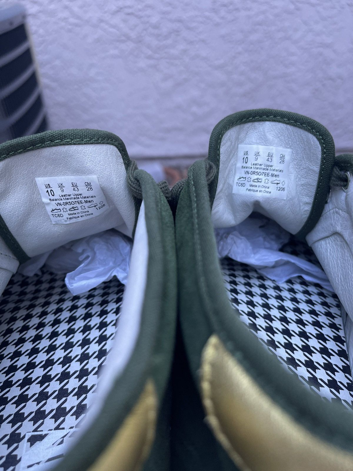 Supreme × Vans Supreme Vans Chukka 69 Size US 10 / EU 43 - 10 Thumbnail