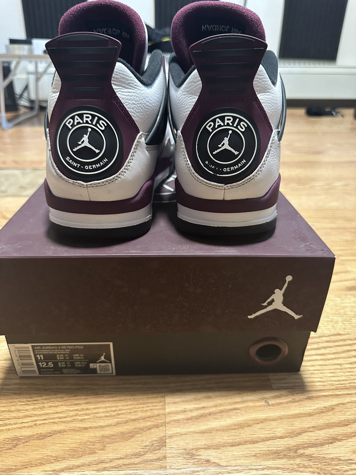 Jordan Brand × Nike Air Jordan retro PSG Size US 11 / EU 44 - 1 Thumbnail