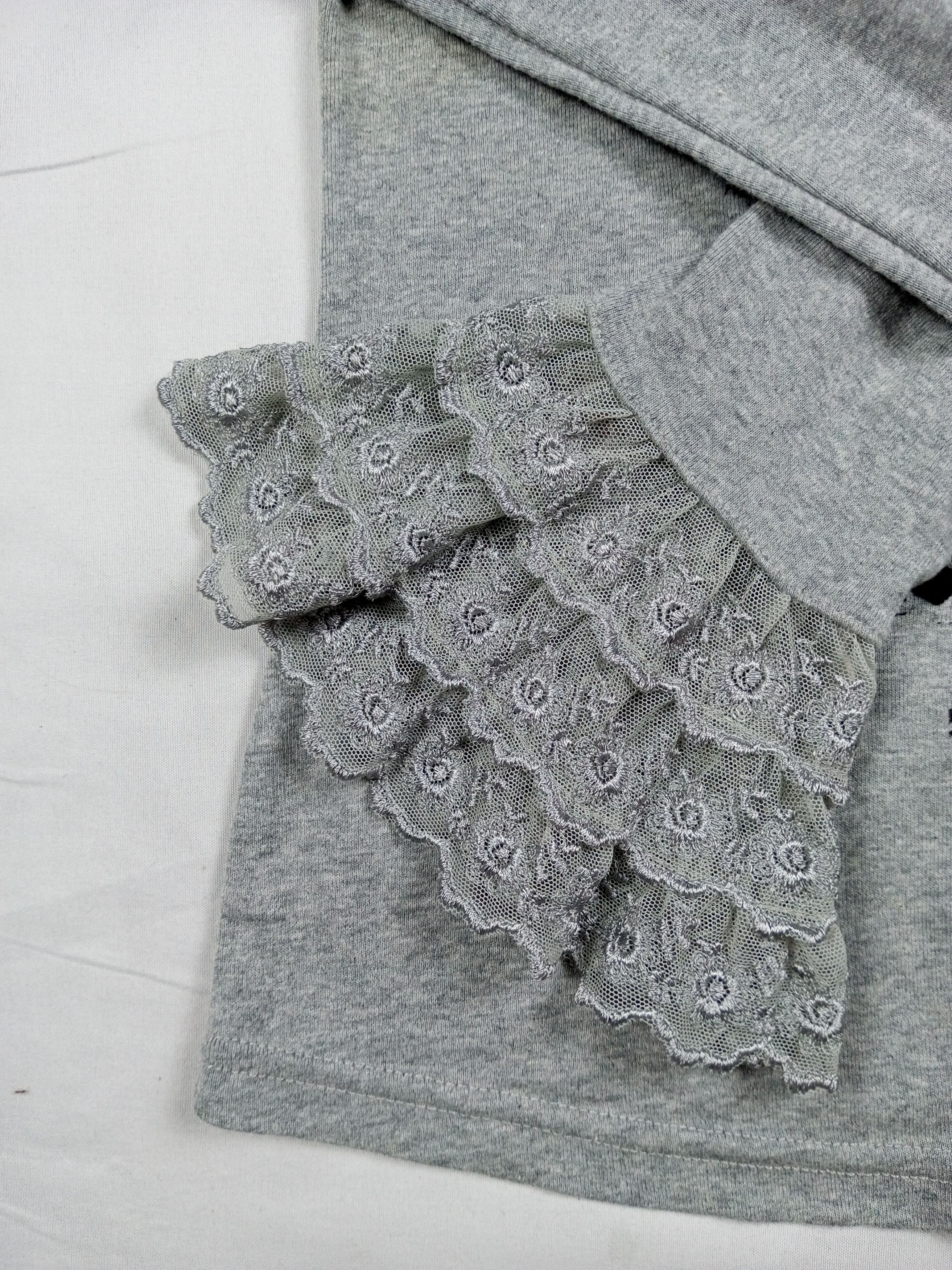 Long-sleeve Poem Tshirt with lace at the sleeve Issey Style