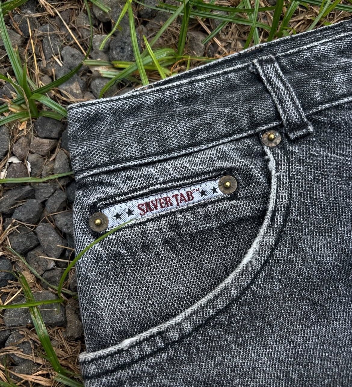 Levi's 2000s Levis Silver Tab Baggy Jeans y2k style Size US 27 - 5 Thumbnail