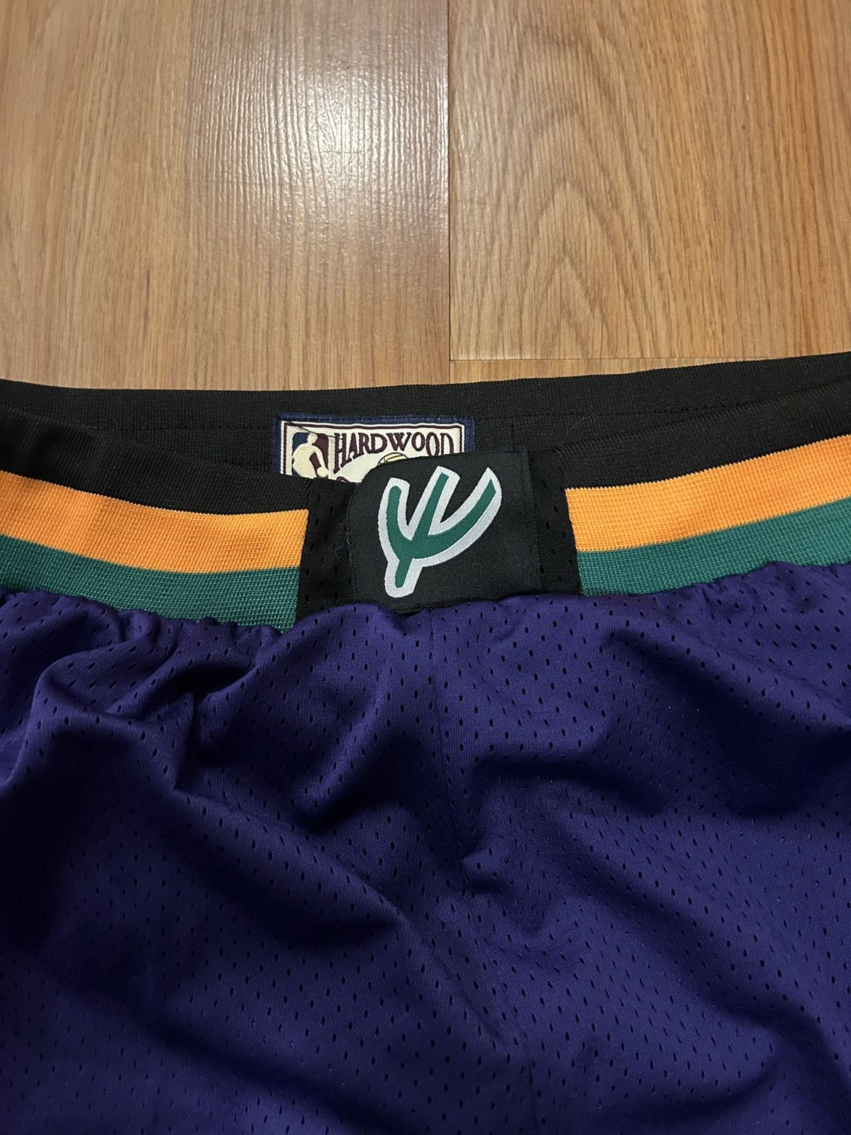 Mitchell & Ness Mitchell & Ness NBA Swingman Shorts All Star East 1994-95 Size US 31 - 3 Thumbnail