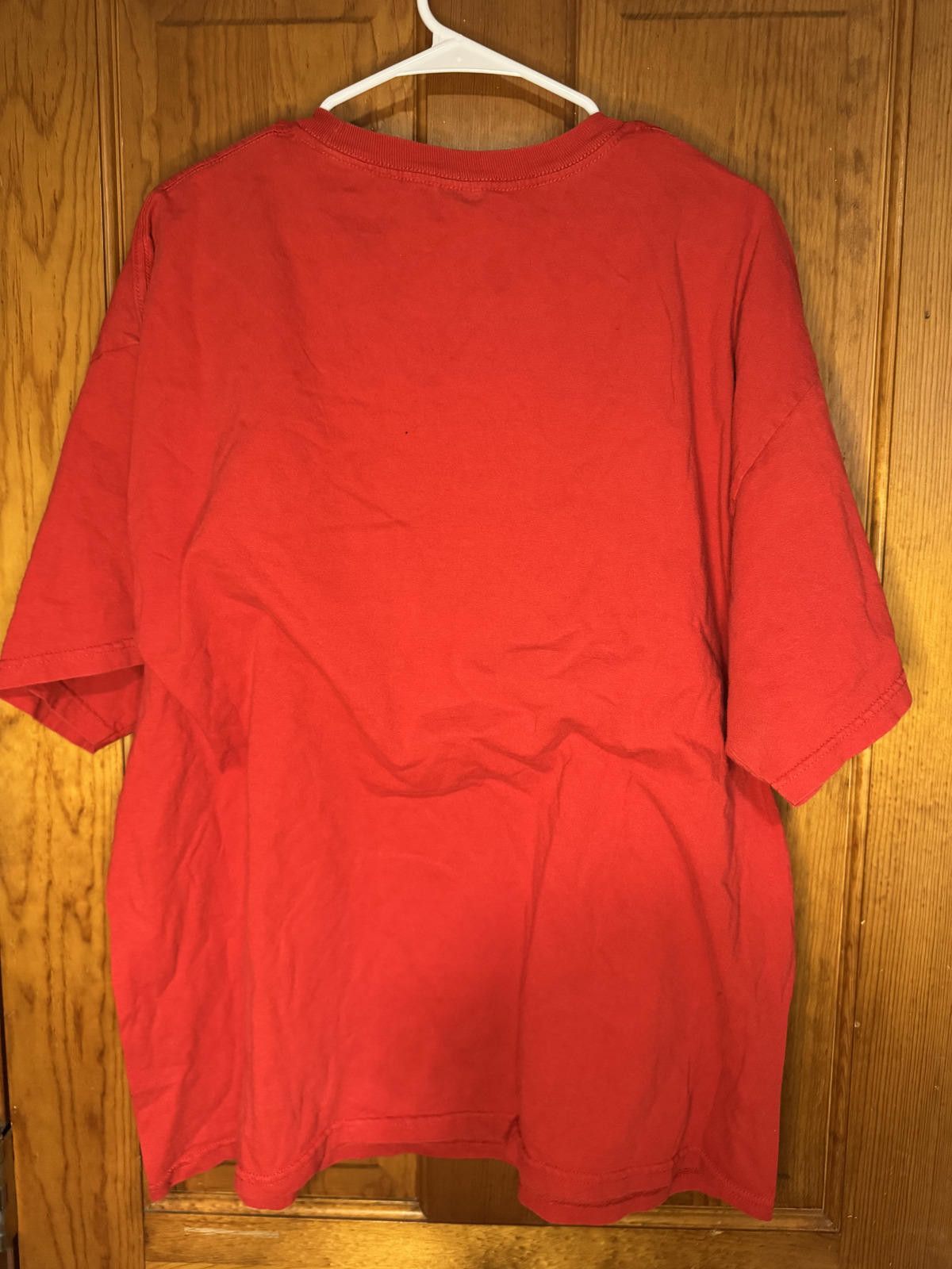 Alstyle Alstyle Red Graphic T-Shirt with Robot and Car Design Size 2 Size ONE SIZE - 2 Thumbnail