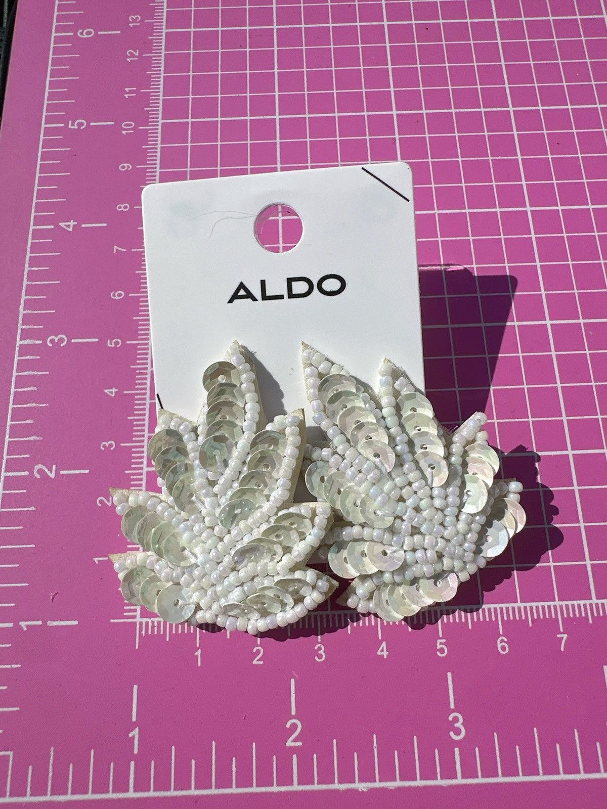 Designer ALDO White Beaded leather based Leaf Earrings Size ONE SIZE - 2 Thumbnail