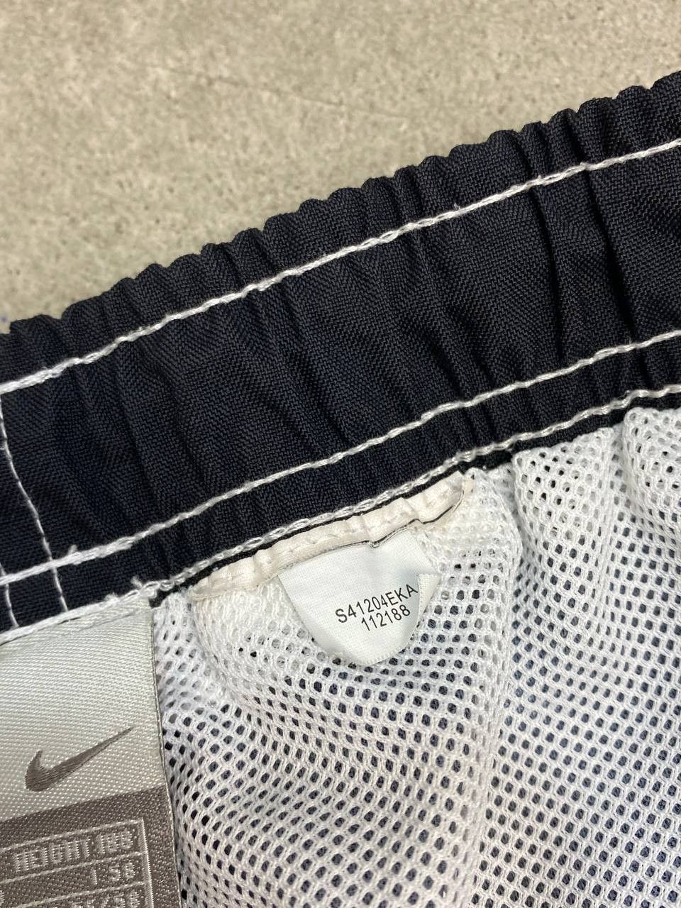 Nike Vintage Nike Y2K 2000s Small Logo Long Shorts Size US 40 / EU 56 - 15 Thumbnail