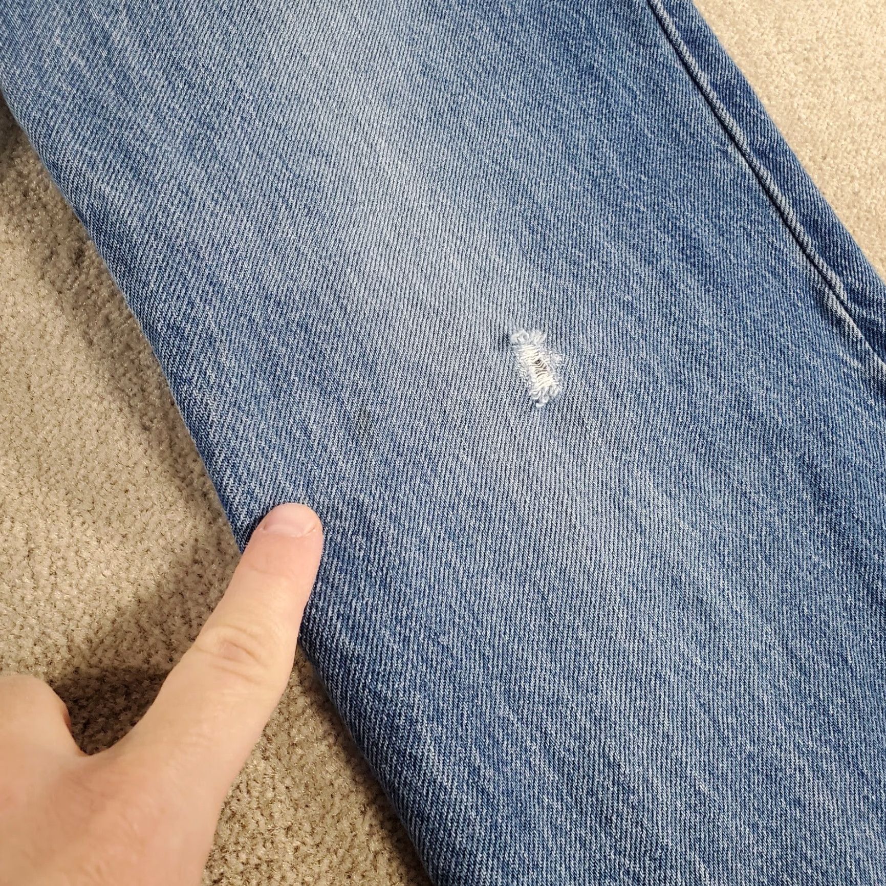 Levi's Levi's 501 Jeans Mens 30x32 Blue Straight Button Fly Medium Wash Denim Regular Inseam 32 Pockets Vintage No Current? Size US 30 / EU 46 - 3 Thumbnail
