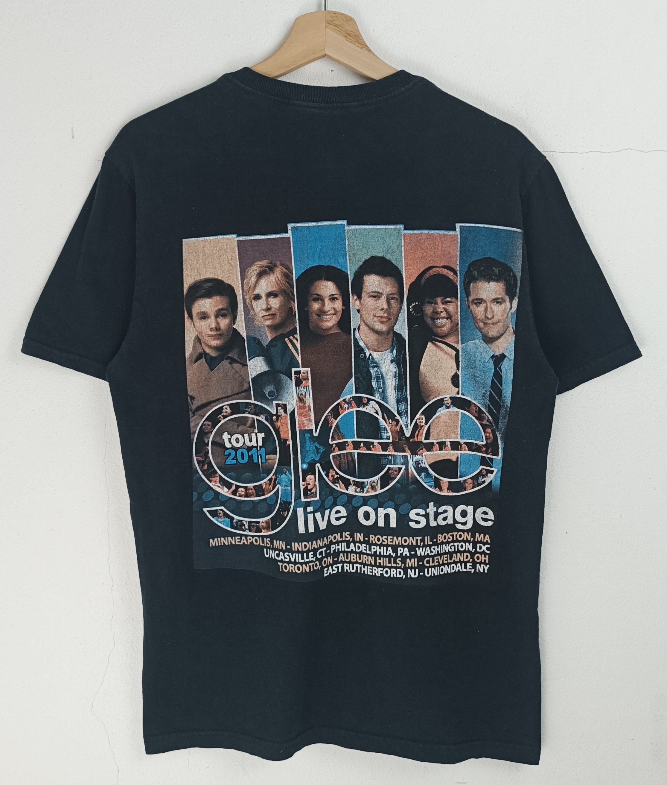 Vintage VINTAGE '11 GLEE ON TOUR LIVE TEE TV SERIES FRIENDS OFFICE Size US S / EU 44-46 / 1 - 4 Thumbnail