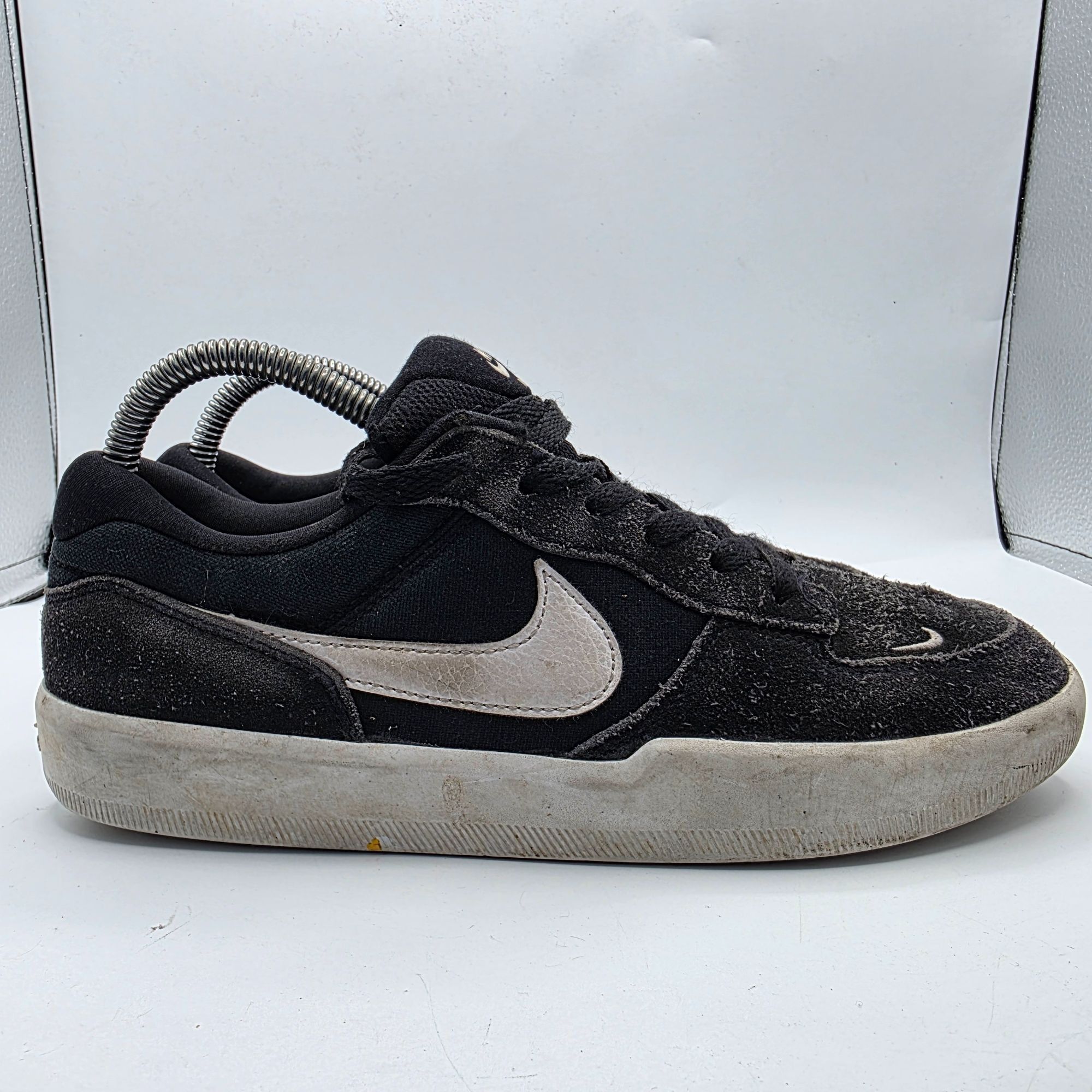 Nike Nike SB Force 58 Men Size 7 Black White Skateboard Skate Sho Size US 7 / EU 40 - 12 Thumbnail