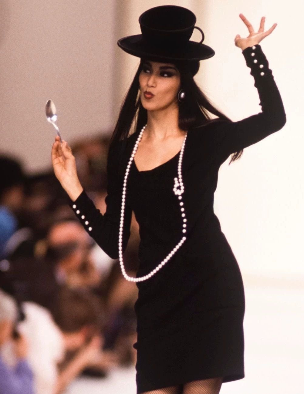 Chanel Chanel 1991 FW Wool Pearl Suit Collar Knee-Length Dress S-M Size S / US 4 / IT 40 - 7 Thumbnail