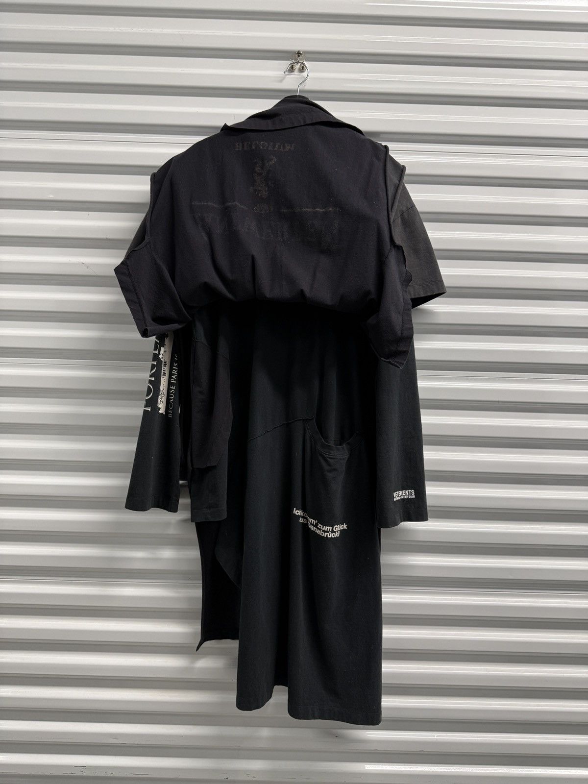 Vetements Vetements Layered Tourist Long-Sleeve T-Shirt Dress Size US M / EU 48-50 / 2 - 8 Thumbnail