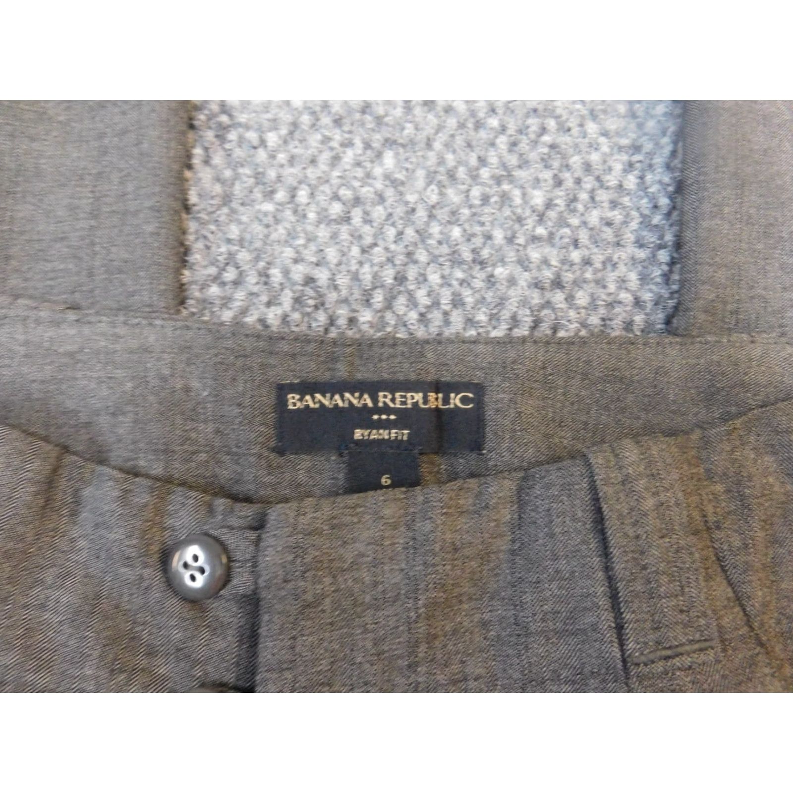 Banana Republic Banana Republic Pants Women 6 Gray Straight Ryan Fit Lined Chino 33in Inseam Regular Zip Zipper Size 28" / US 6 / IT 42 - 2 Thumbnail