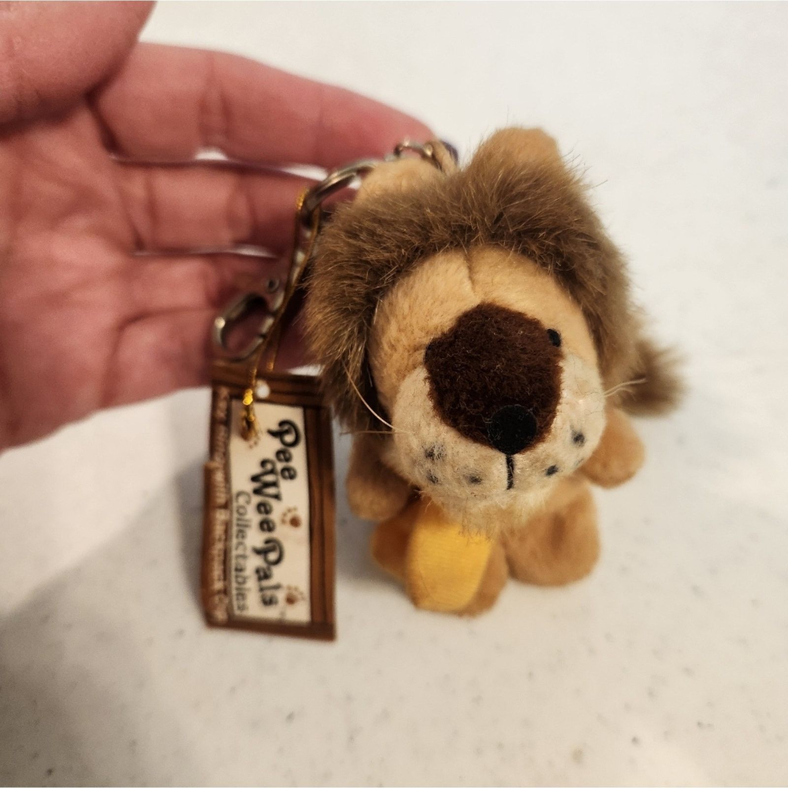 Other Pee Wee Pals Lion Key Ring Backpack Clip Plushie 80's 90's Size ONE SIZE - 1 Thumbnail