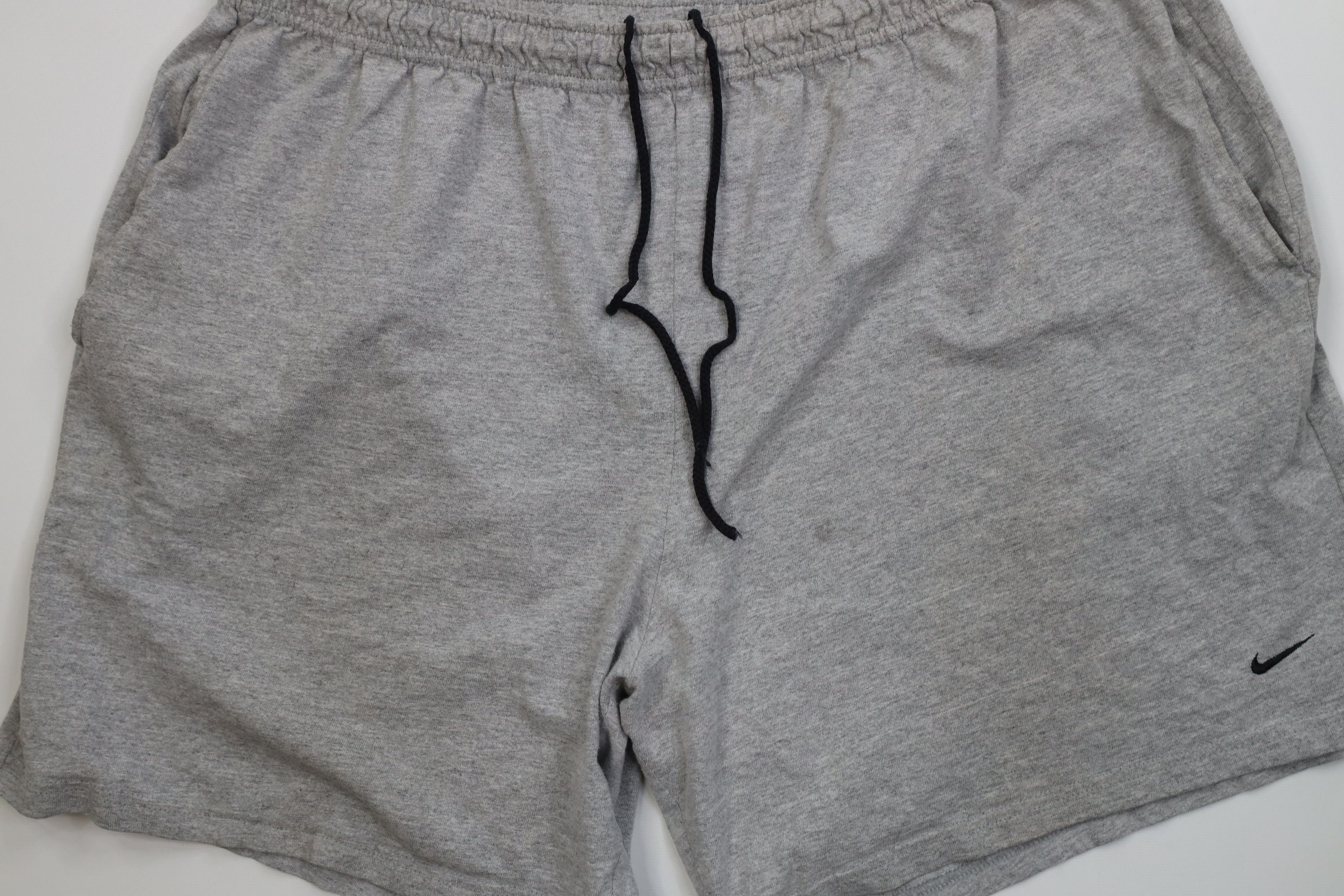 Nike Vintage Y2K Nike Mini Swoosh Above Knee Shorts Gray USA Size US 38 / EU 54 - 3 Thumbnail