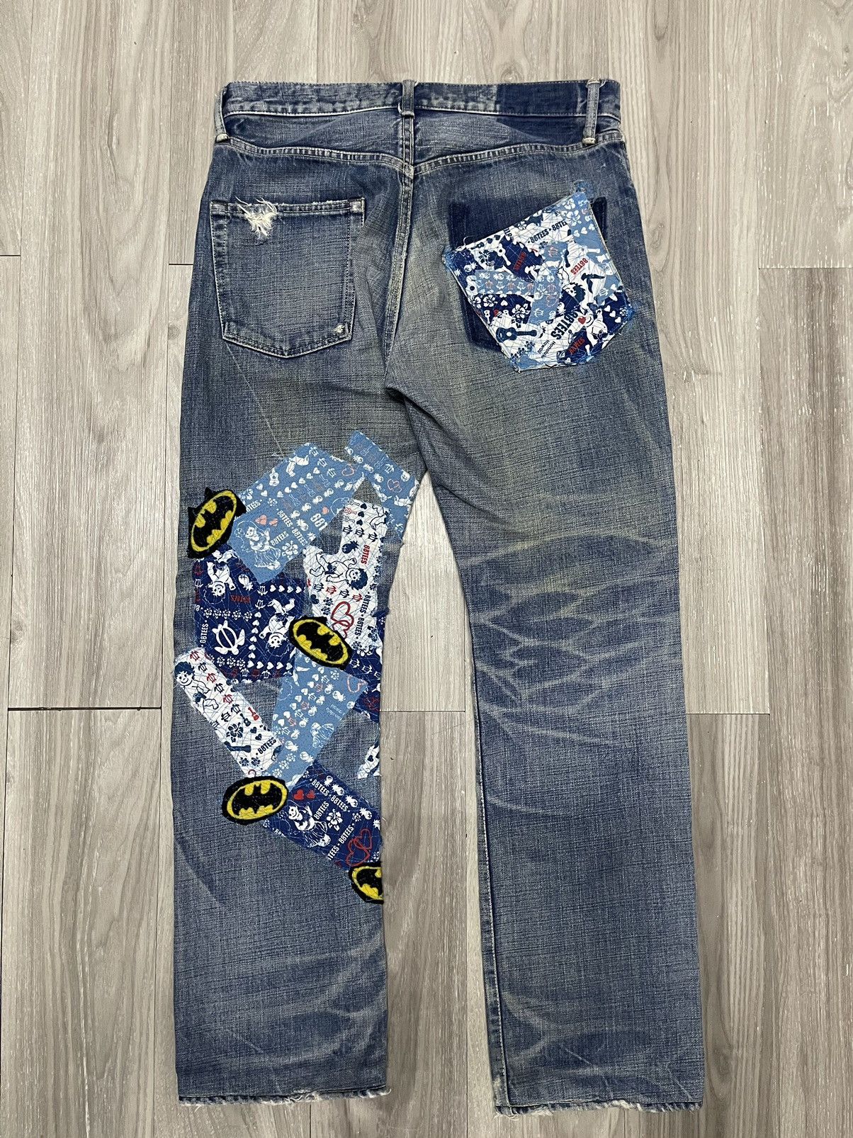 Spellbound SPELLBOUND - GHOST Pocket + Patches Jeans Size US 31 - 1 Thumbnail