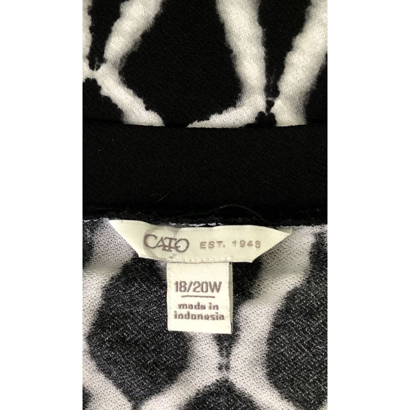 Vintage Cato Tunic Top 18/20W Blk Gray Tie Dye Short Sleeve Boat Neck Banded Waist Shirt Women Plus XS/S? Size XXL / US 16-18 / IT 52-54 - 4 Thumbnail