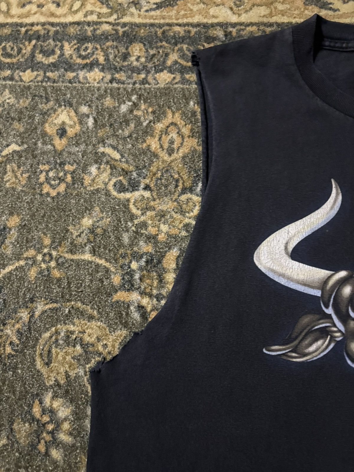 WWE 🔥RARE🔥🔥Vintage Y2k WWE The Rock Distressed Sleeveles Tee Size US L / EU 52-54 / 3 - 7 Thumbnail