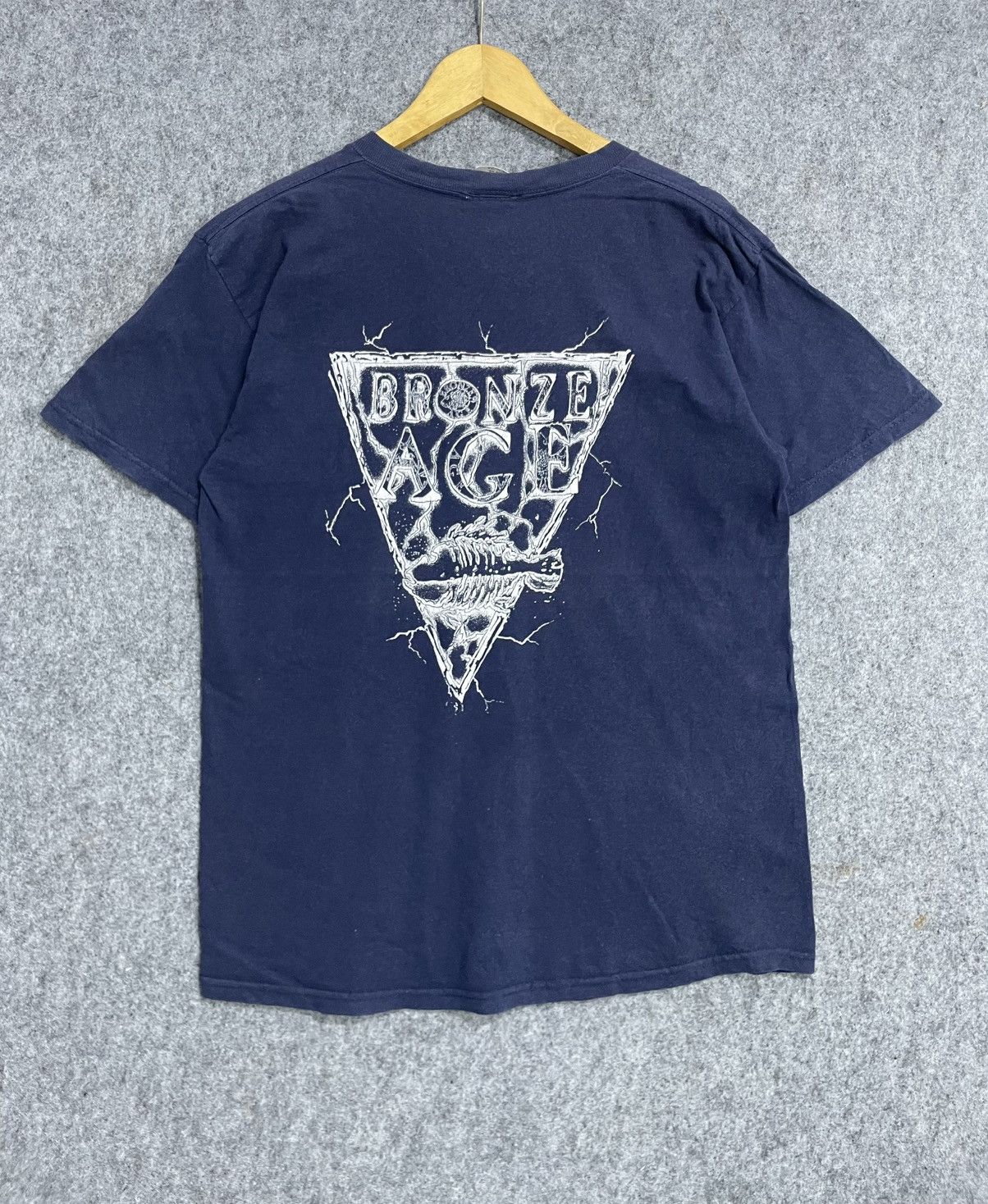 Vintage Vintage Bronze Age T-Shirt Size US M / EU 48-50 / 2 - 1 Thumbnail