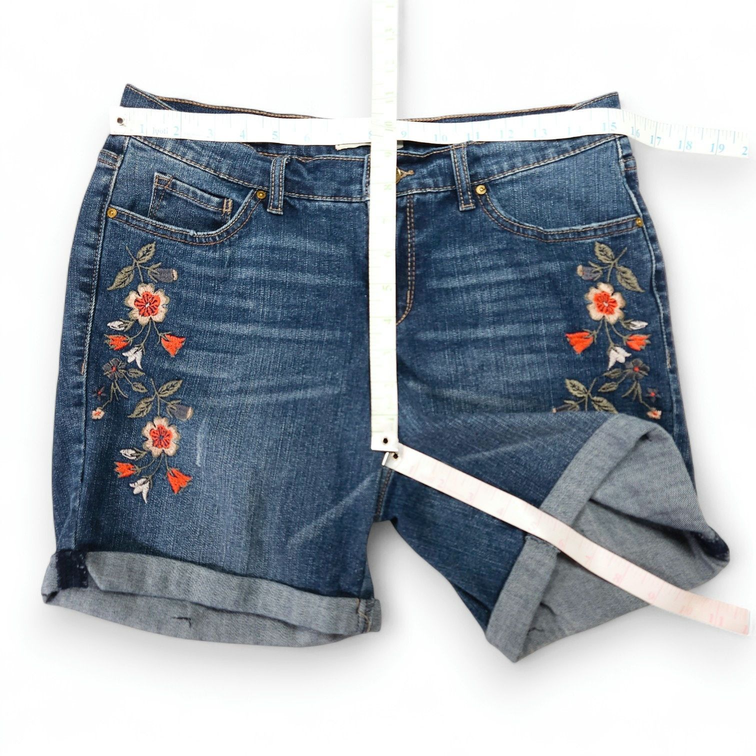 Other Vintage America Blues Embroidered Bestie Denim Shorts Sz 4 Size 32" / US 10 / IT 46 - 7 Thumbnail