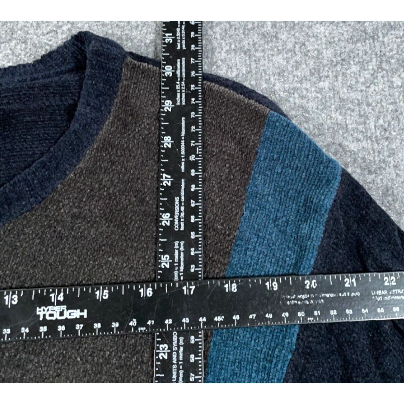 Vintage VINTAGE Falls Creek Sweater Adult XL Black Geometric Crew Neck Pullover Knit Heavyweight 90s Retro Dad Mens Size US XL / EU 56 / 4 - 5 Thumbnail