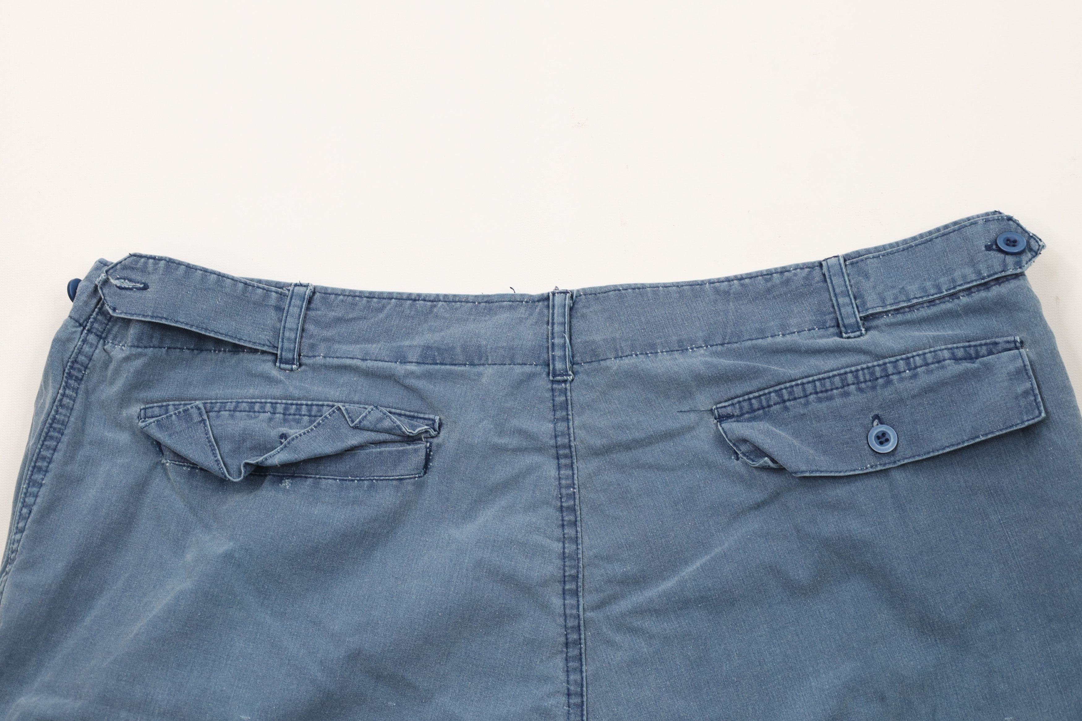 Columbia × Vintage Vintage 90s Columbia Stonewash Above Knee Cargo Shorts Blue Size US 38 / EU 54 - 12 Thumbnail