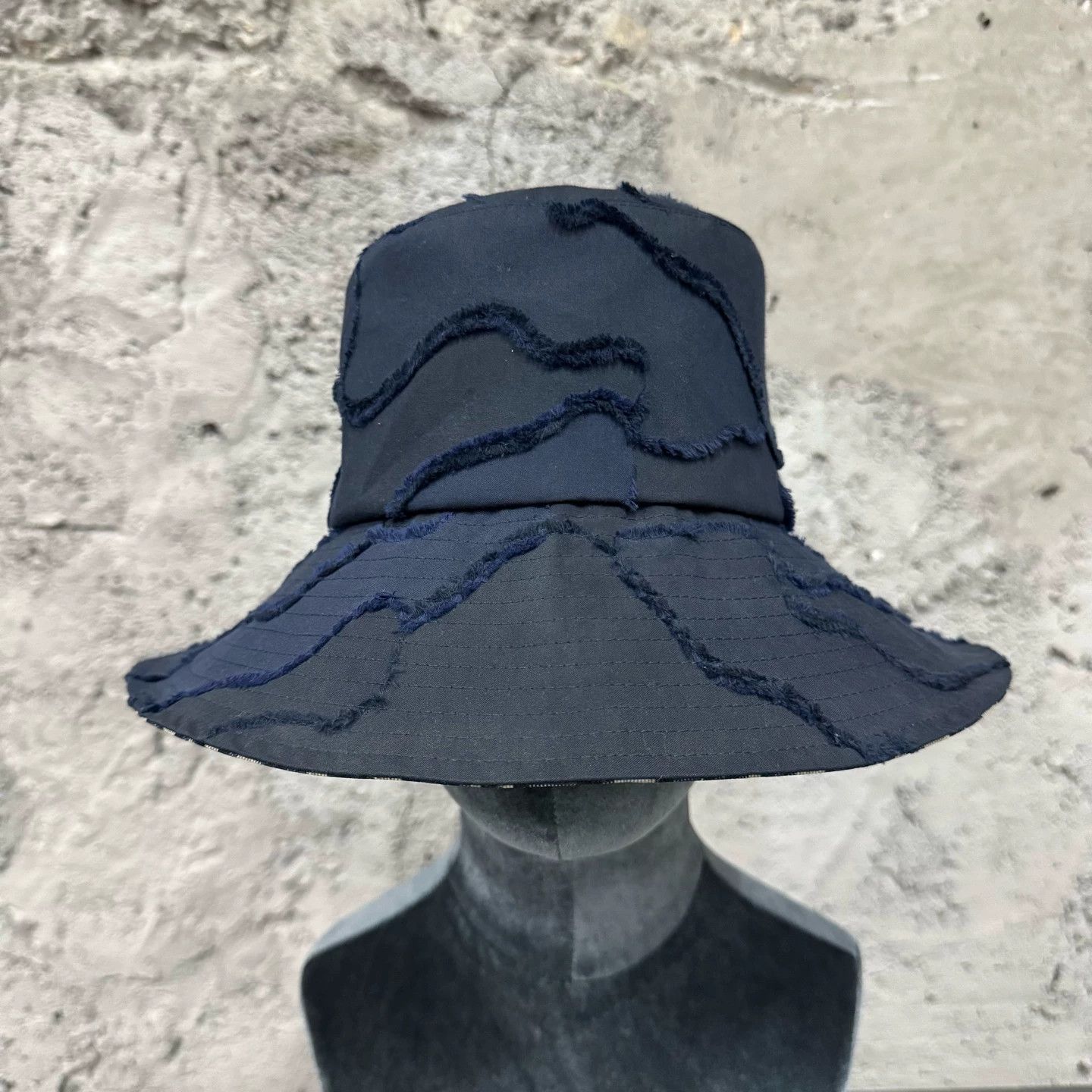 Dior Dior Bucket Hat 57 New Size ONE SIZE - 1 Thumbnail