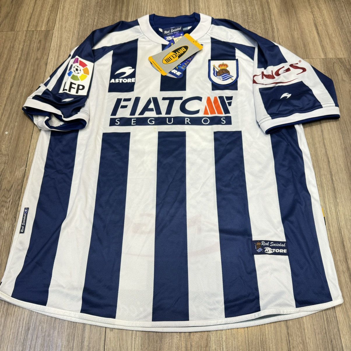 Sports Specialties Real sociedad 03/04 home shirt #4 Alonso (bnwt) Size US L / EU 52-54 / 3 - 1 Thumbnail