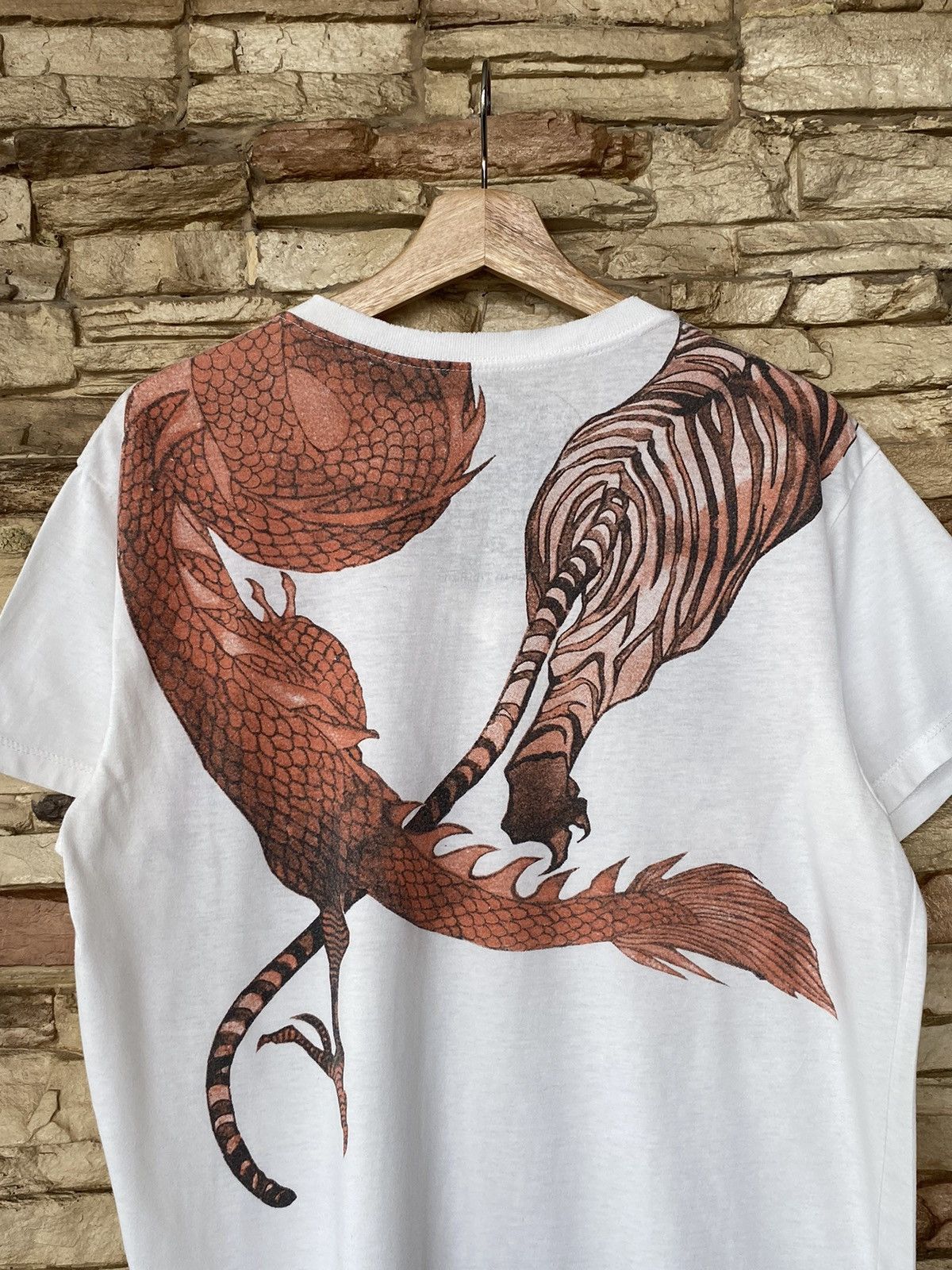 Japanese Brand Sukajan Dragon Vs Tiger V Neck Tees Size US L / EU 52-54 / 3 - 8 Thumbnail