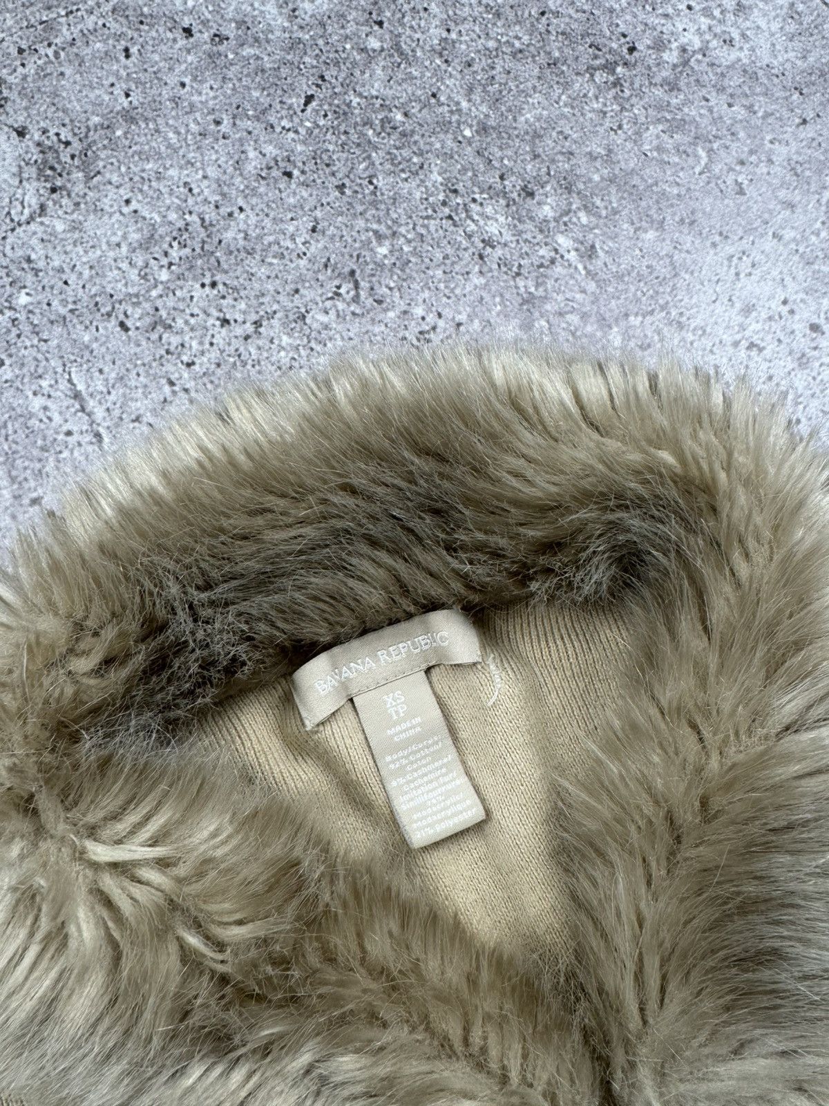 Japanese Brand VINTAGE Y2K IF SIX WAS NINE FUR CASHEMERE BUTTON SWEATER Size XS / US 0-2 / IT 36-38 - 7 Thumbnail