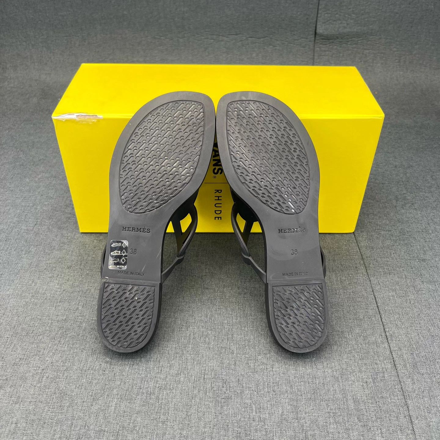 Hermes Hermes Egerie Black Slippers 38 Size US 7.5 / IT 37.5 - 6 Thumbnail
