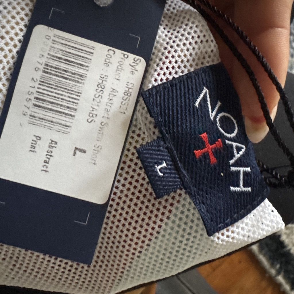 Noah Noah abstract swim shorts Size US 33 - 4 Thumbnail