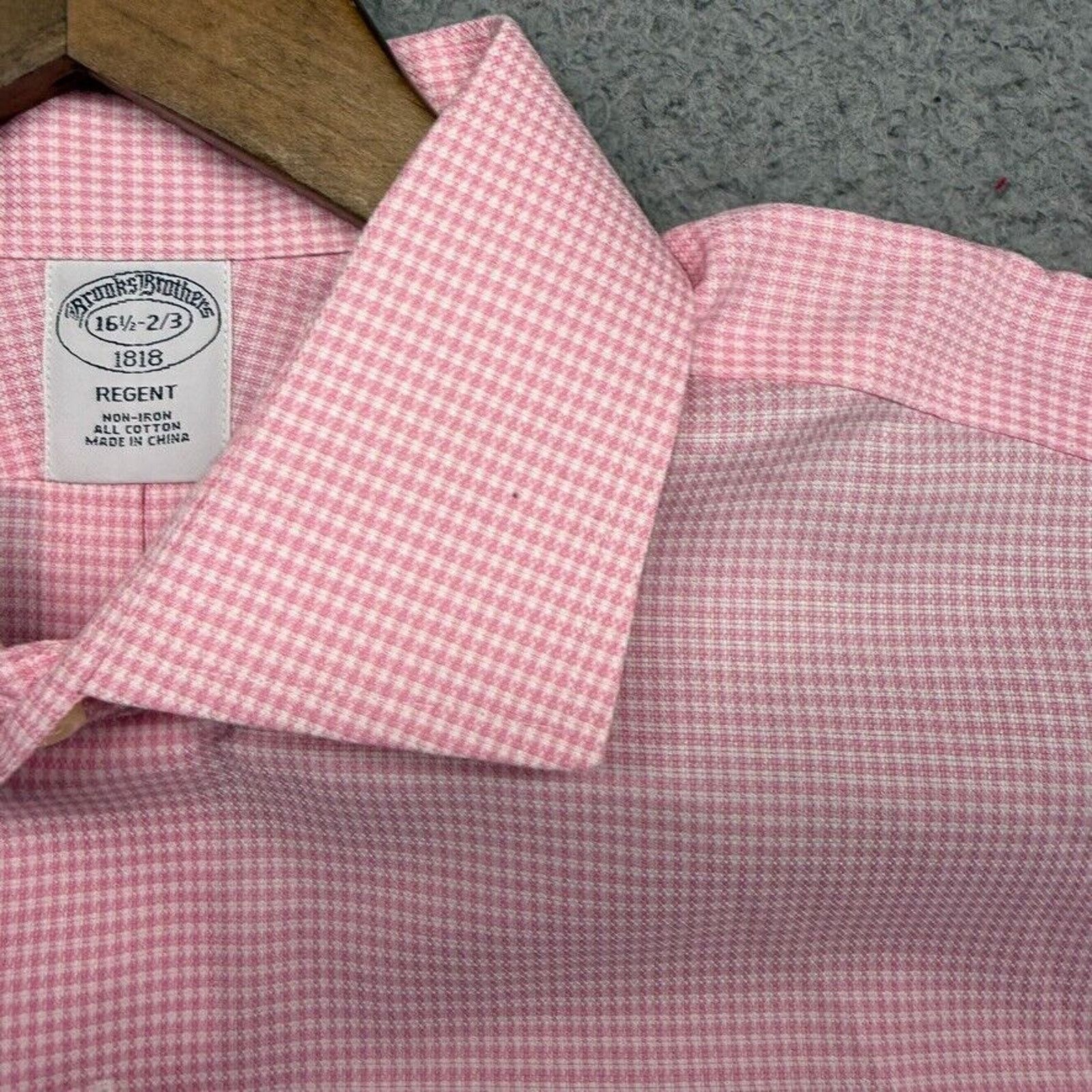 Brooks Brothers Brooks Brothers Shirt Men's 16.5 2/3 Pink Houdstooth Plaid Size US L / EU 52-54 / 3 - 8 Thumbnail